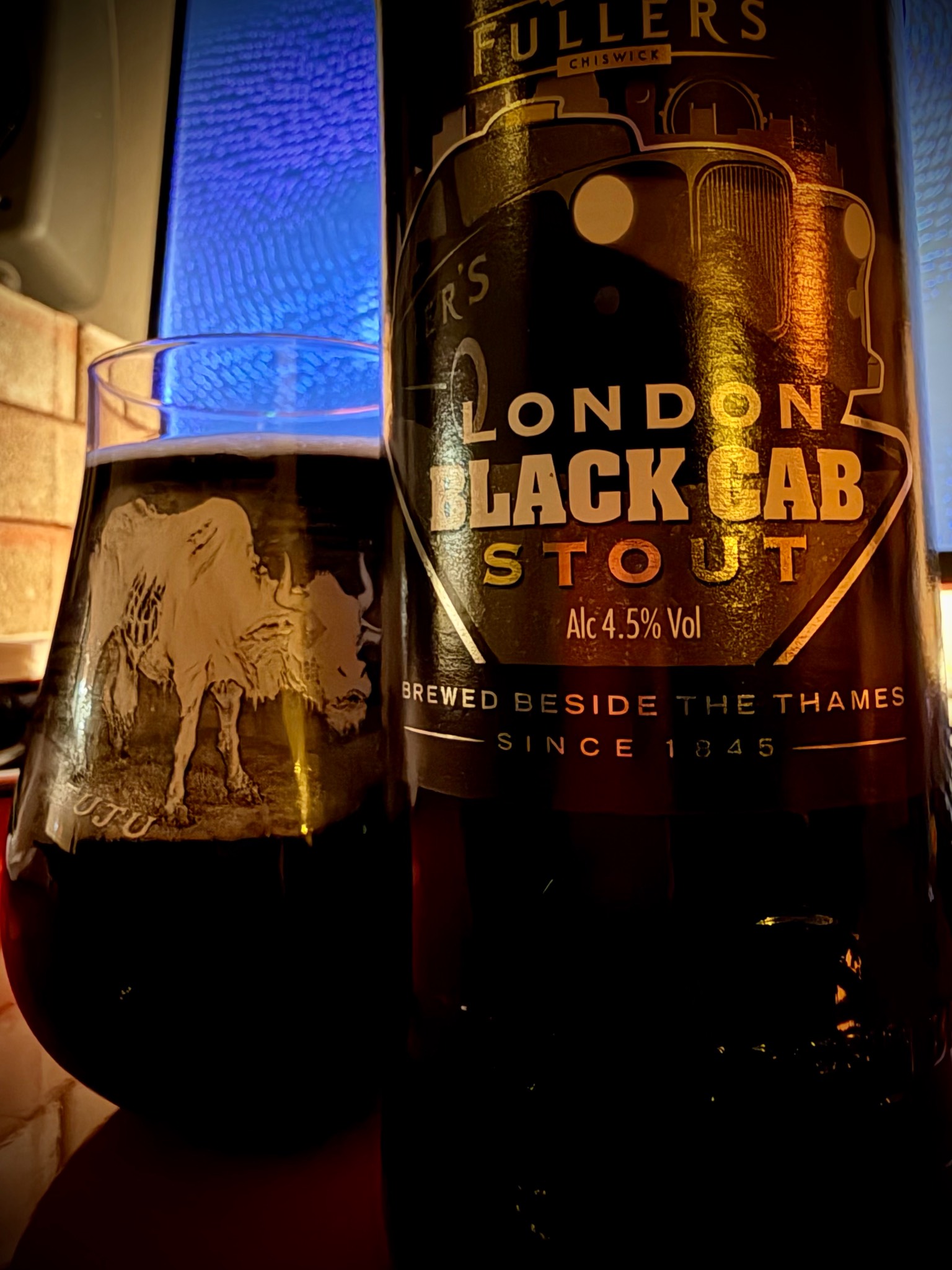 Black Cab, Fuller's Griffin Brewery (Asahi Breweries)