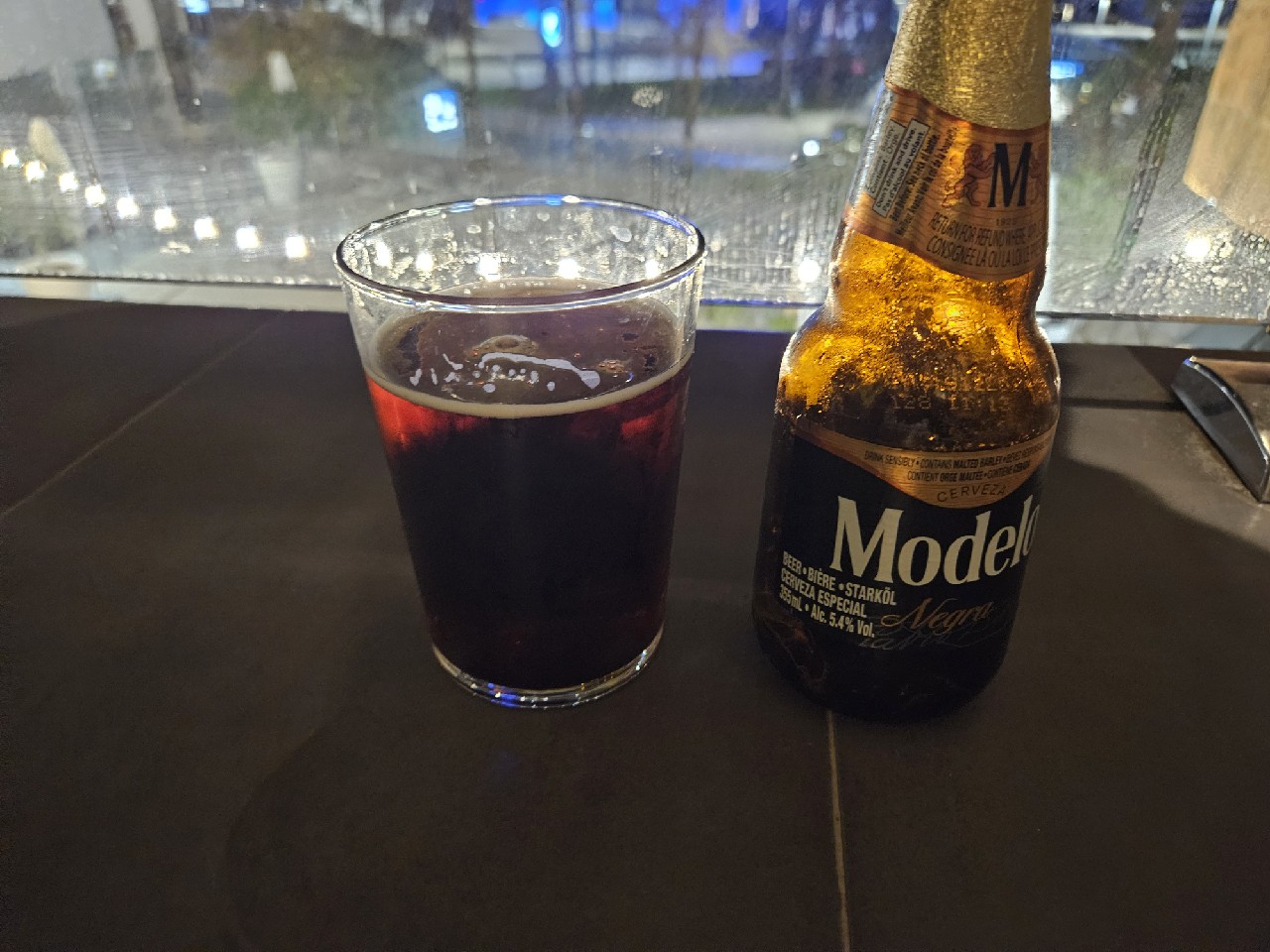 Modelo Negra / Negra Modelo, Mexico