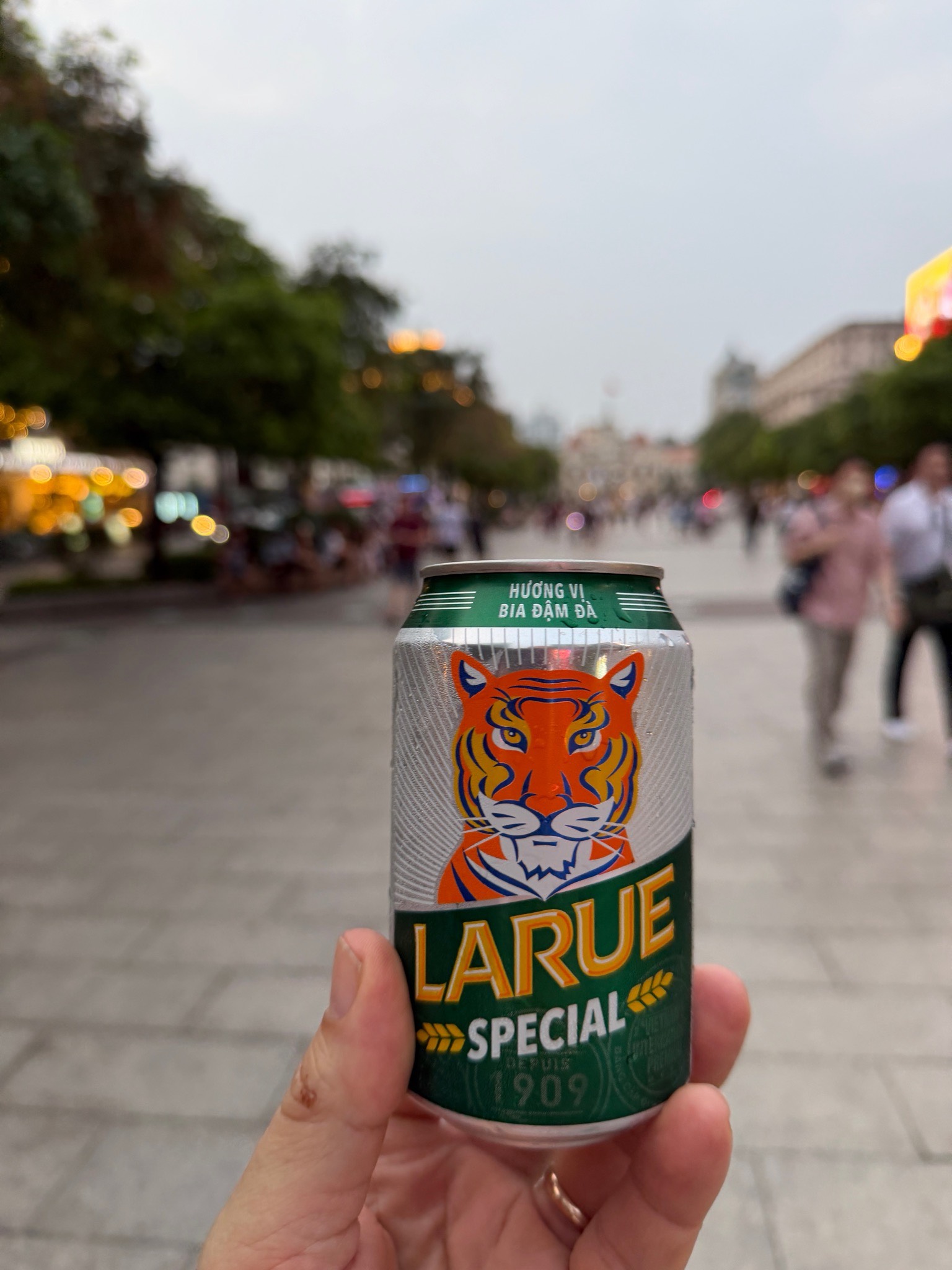 Bia Larue Special, Vietnam