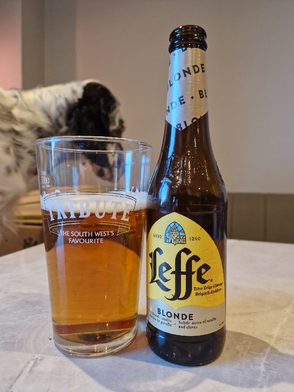 Leffe Blonde, Abbaye de Leffe (AB InBev)