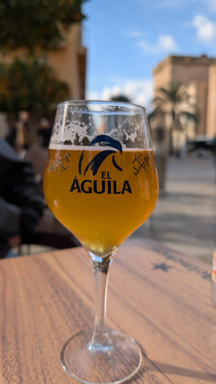 El Águila Dorada, Spain