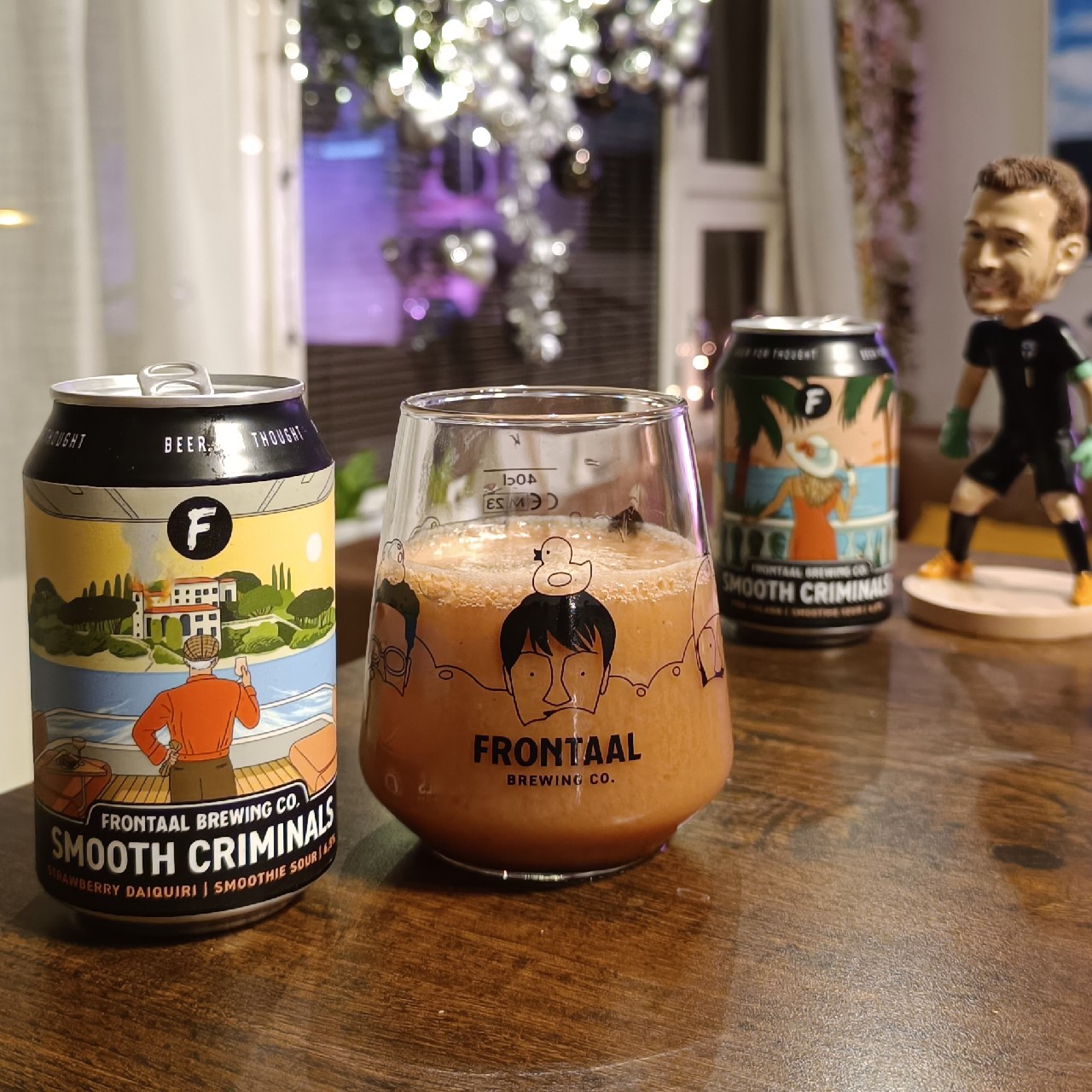 Smooth Criminals: Strawberry Daiquiri, Netherlands