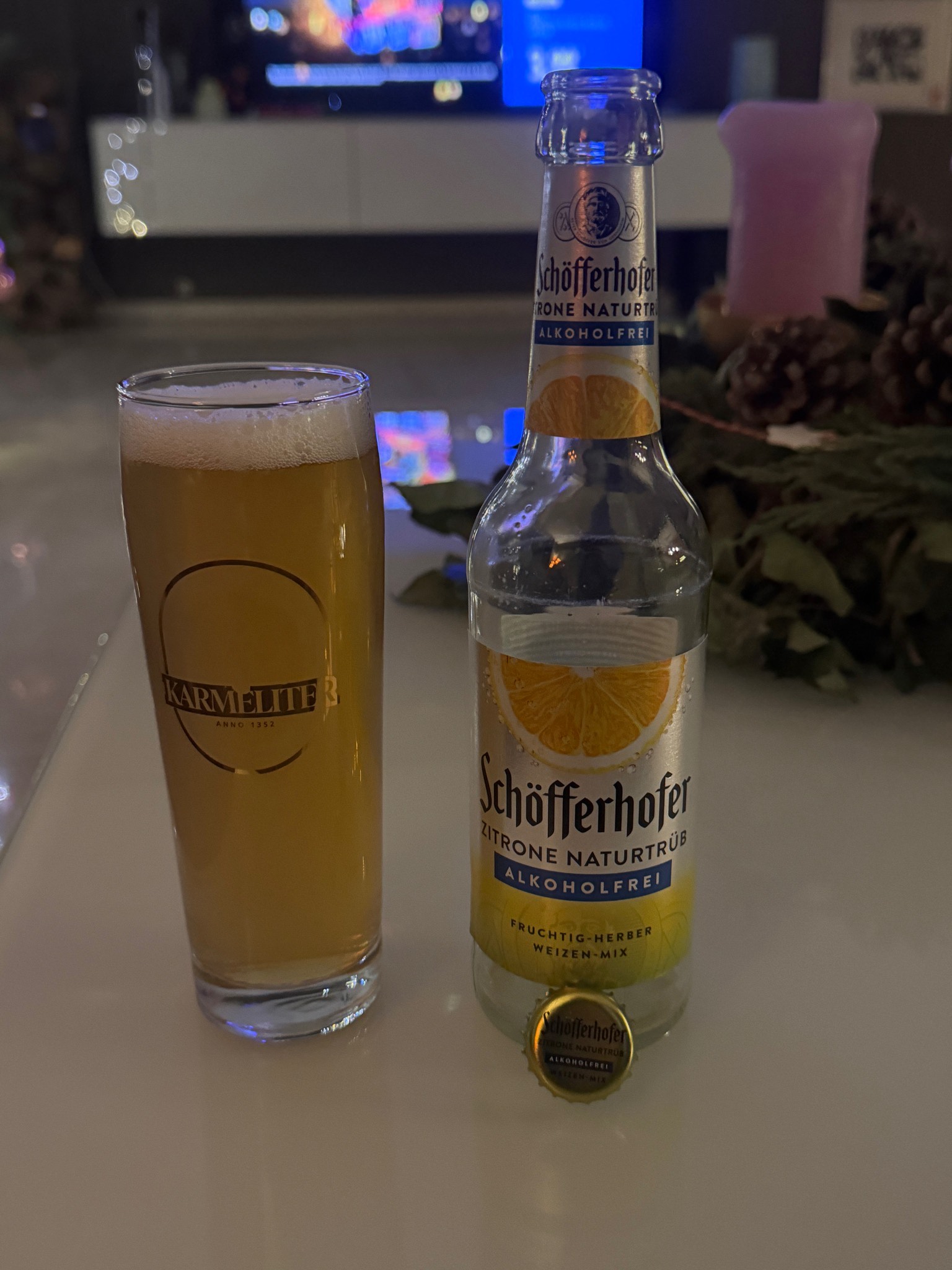 Schöfferhofer Weizen-Mix Zitrone Naturtrüb Alkoholfrei, Schöfferhofer Weizenbier GmbH (Radeberger Gruppe)