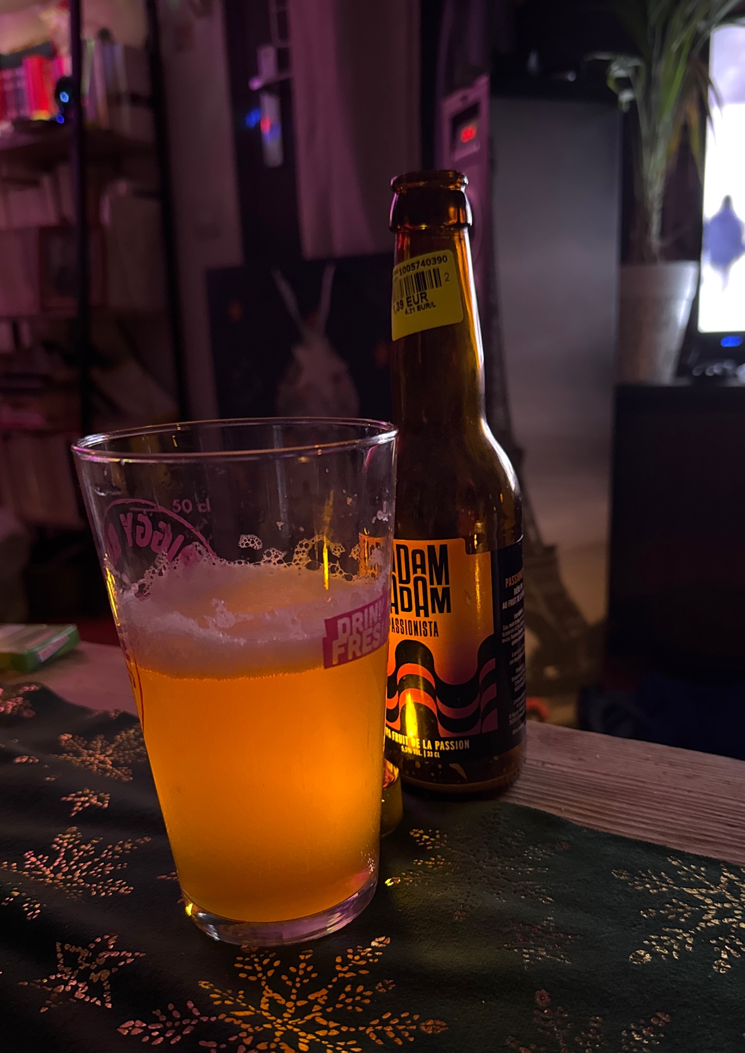 Padam Padam Passionista, La Débauche