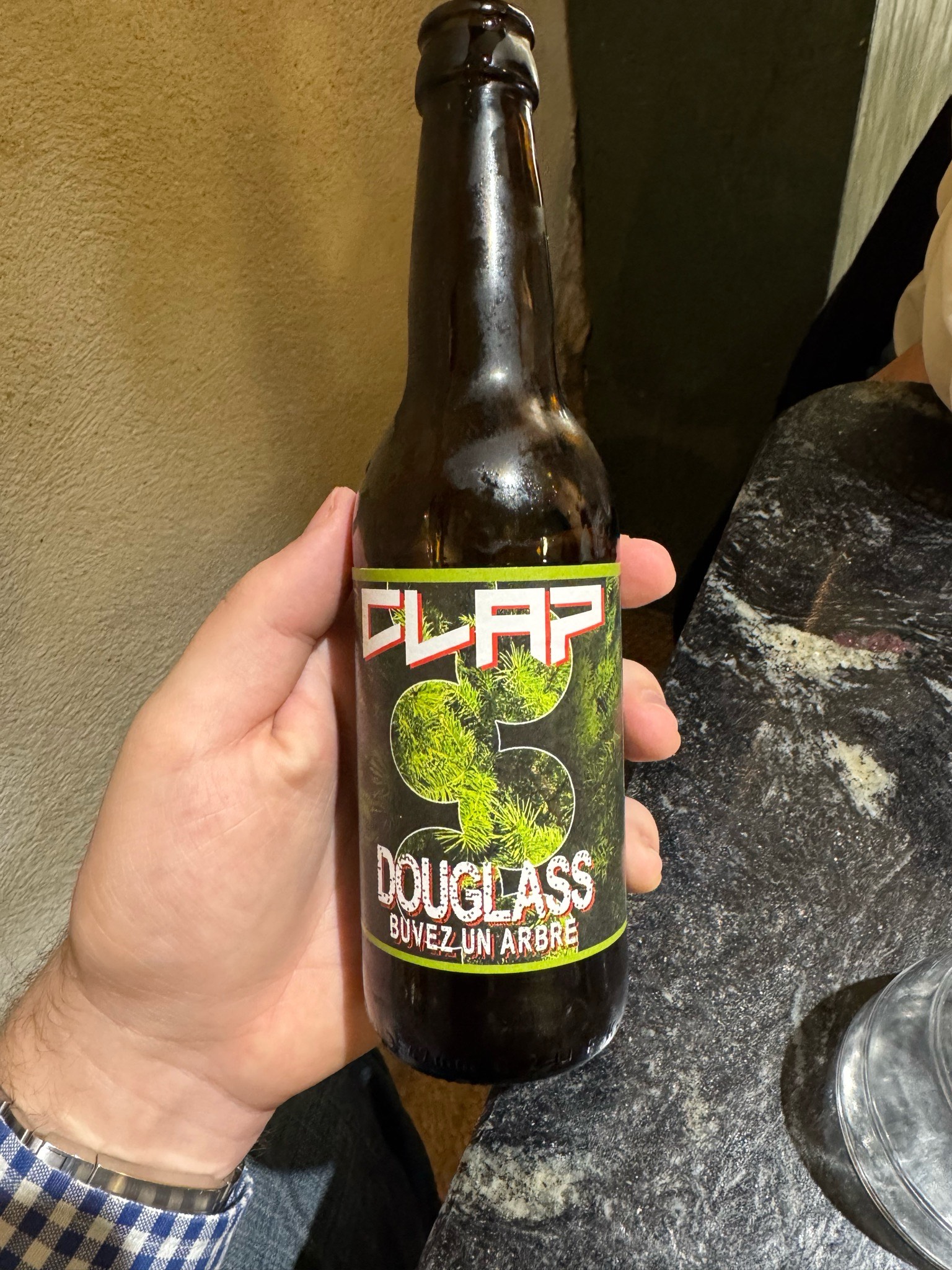 Douglass, Brasserie Le Clap