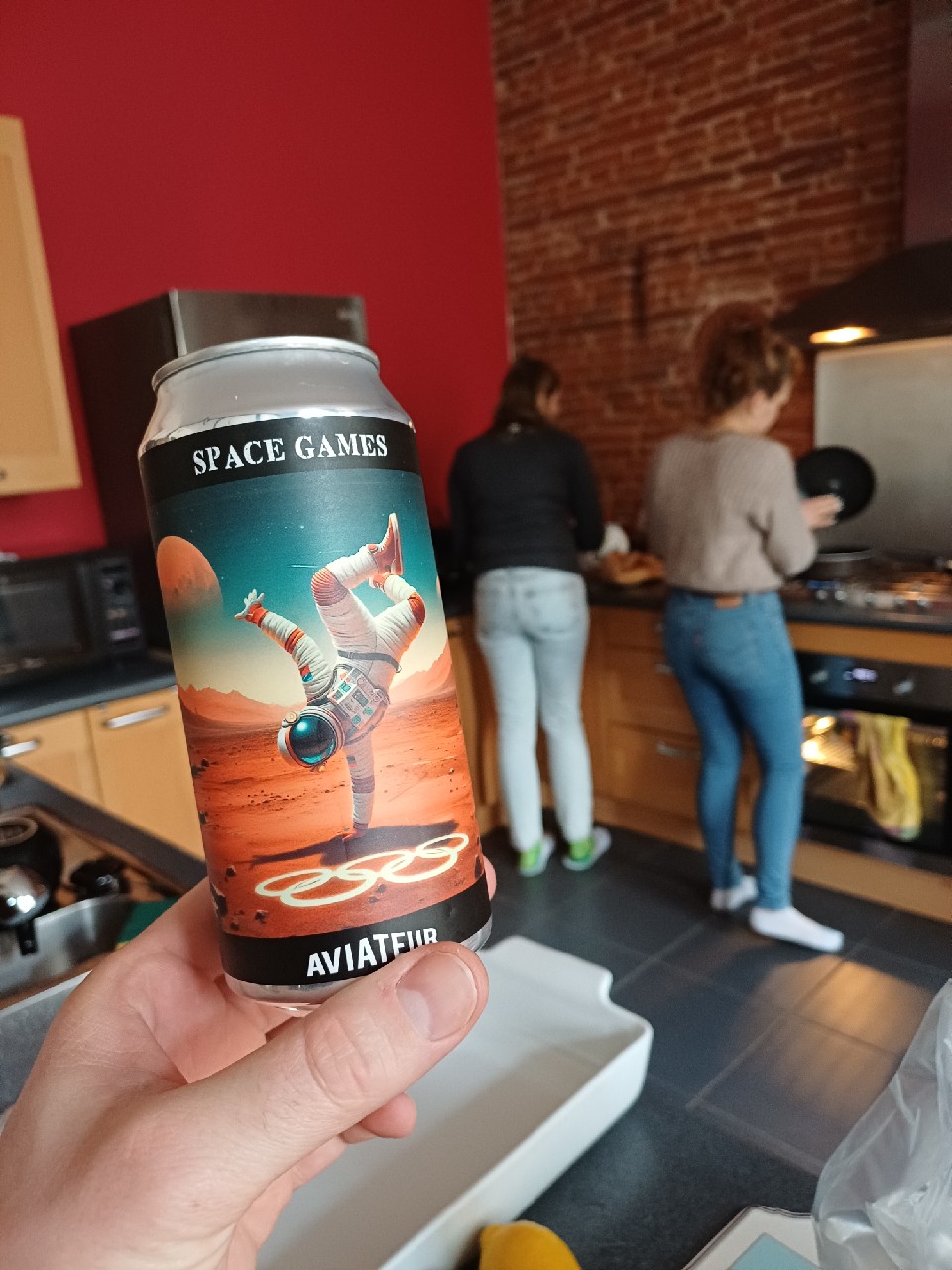 Space Games, Aviateur