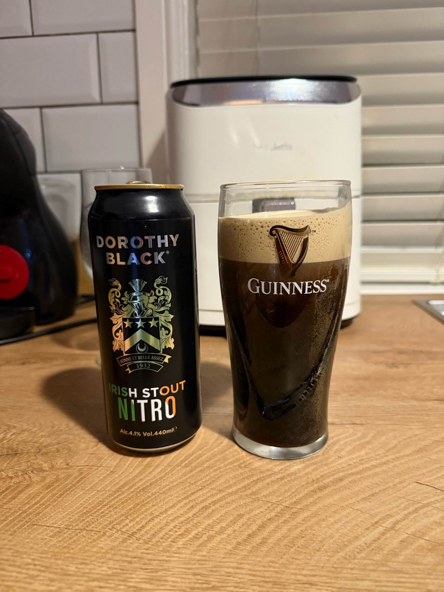 Dorothy Black Irish Nitro Stout, Dundalk Bay Brewery