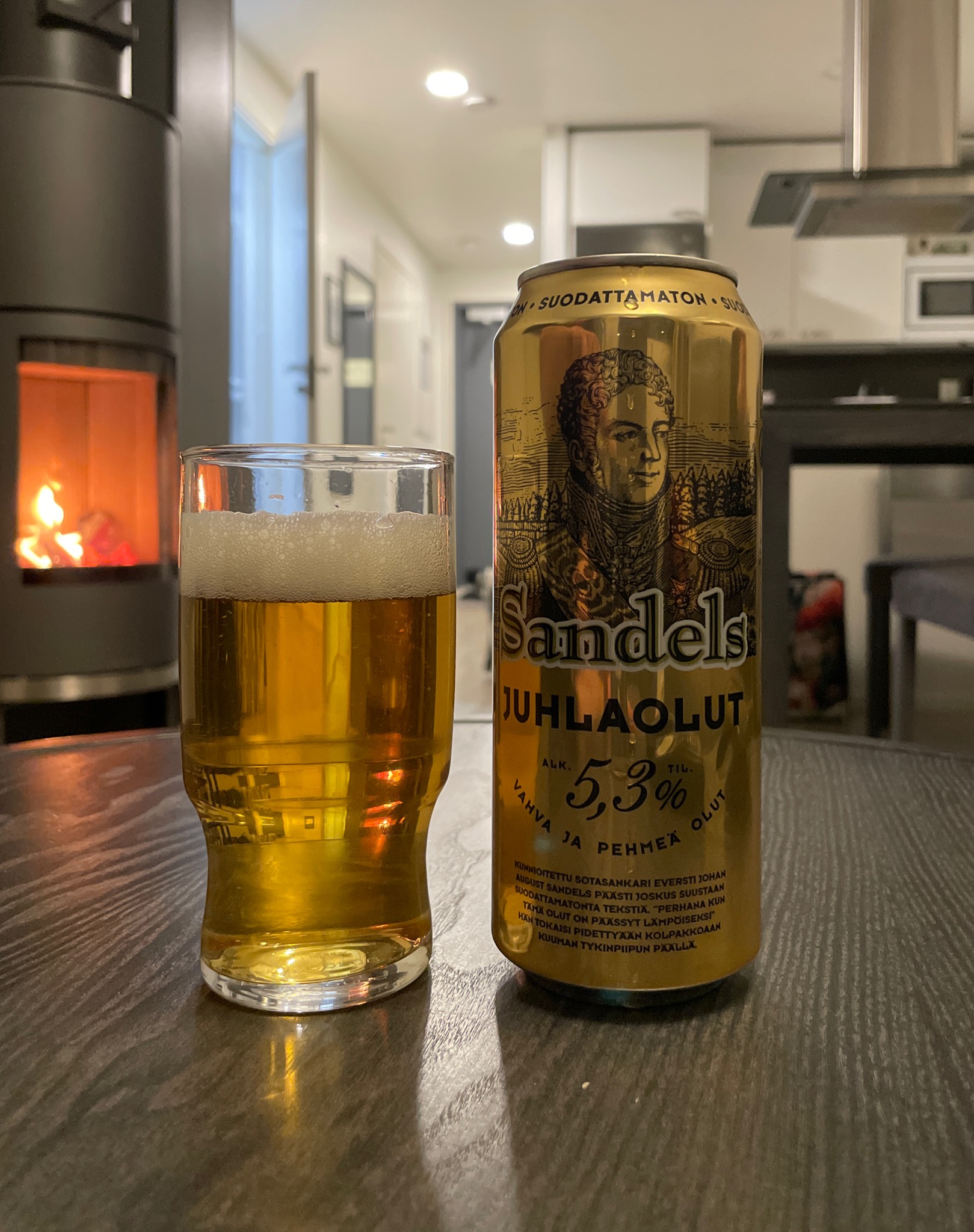 Sandels Juhlaolut Suodattamaton, Finland