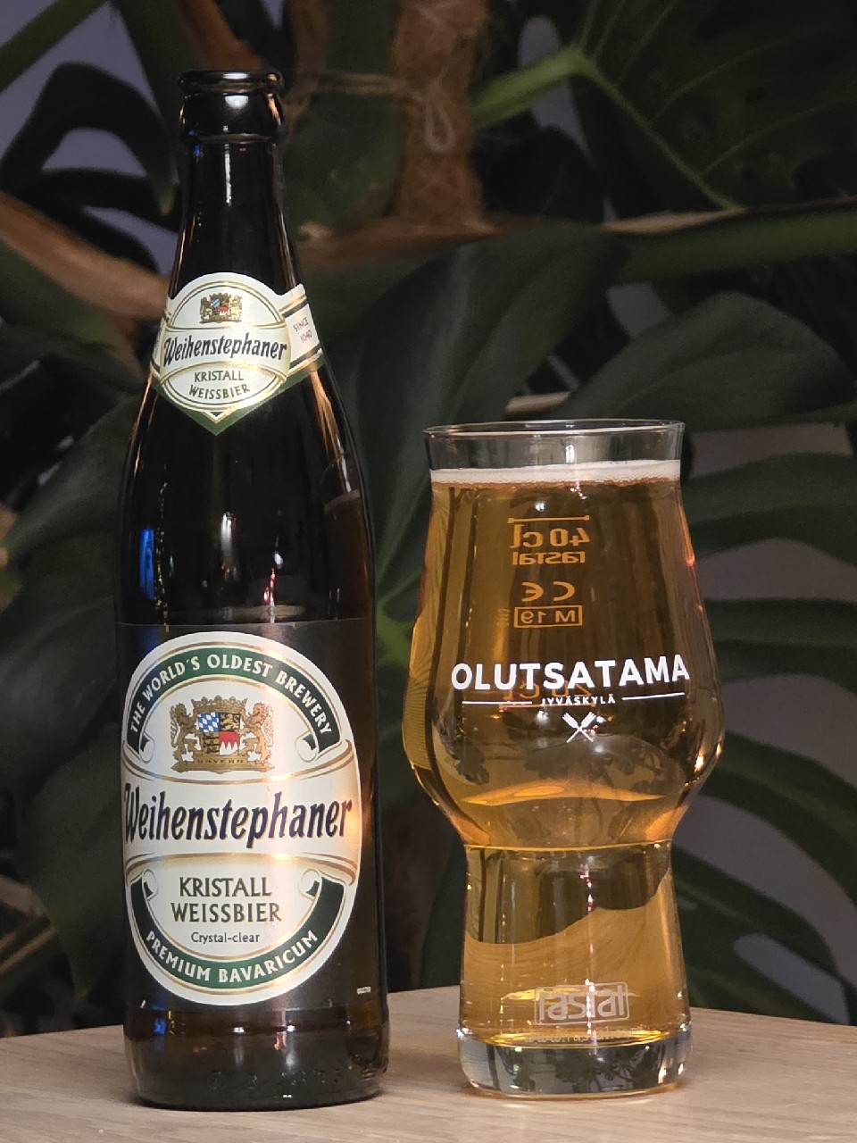 Weihenstephaner Kristall Weissbier, Bayerische Staatsbrauerei Weihenstephan