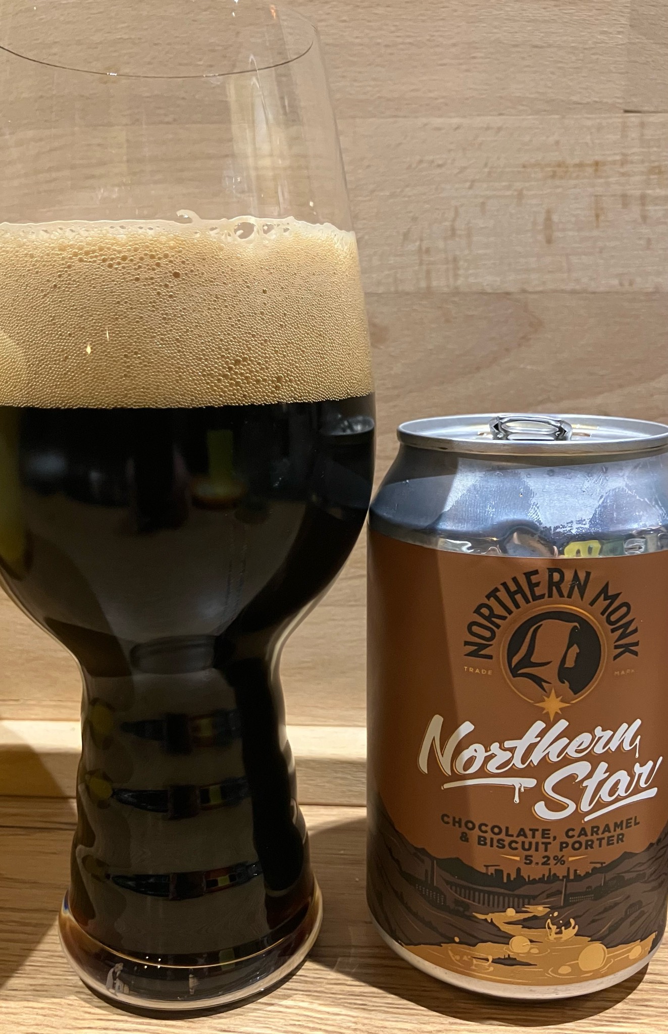 Northern Star: Chocolate, Caramel & Biscuit Porter, England