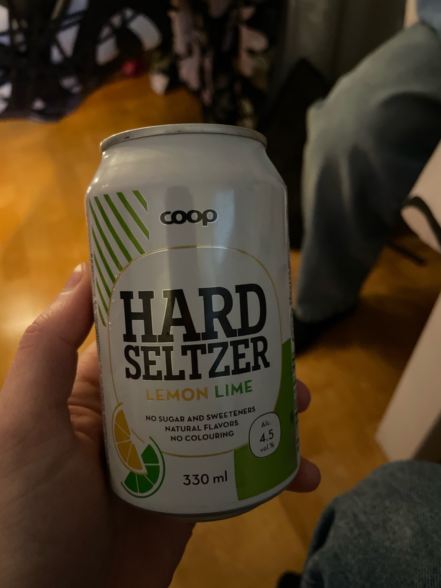 Rainbow Hard Seltzer Lemon & Lime, Finland