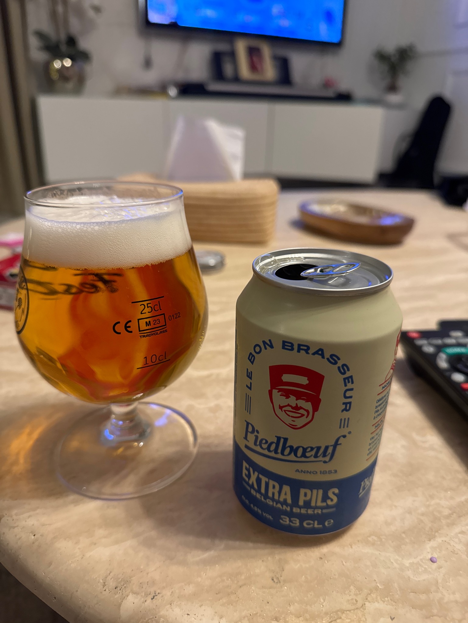 Piedboeuf Extra Pils, Brasserie Piedboeuf (InBev)