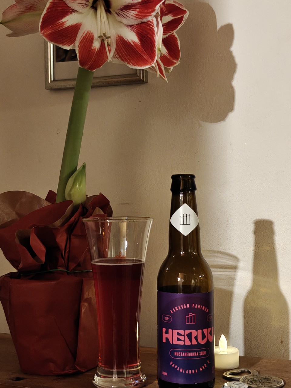 Heruu Mustaherukka Sour (Hapanlabra Nro 6), Finland