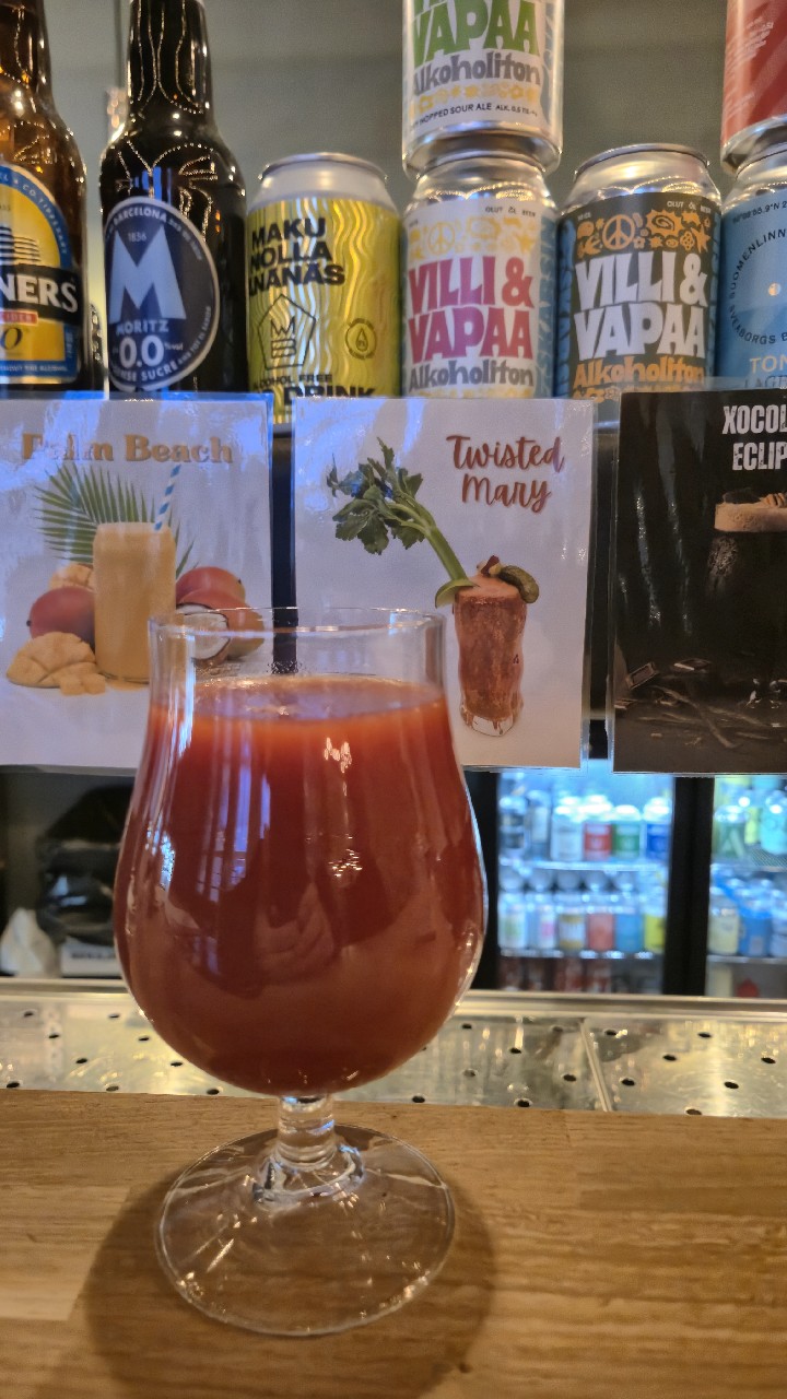 Twisted Mary, Sáez & Son