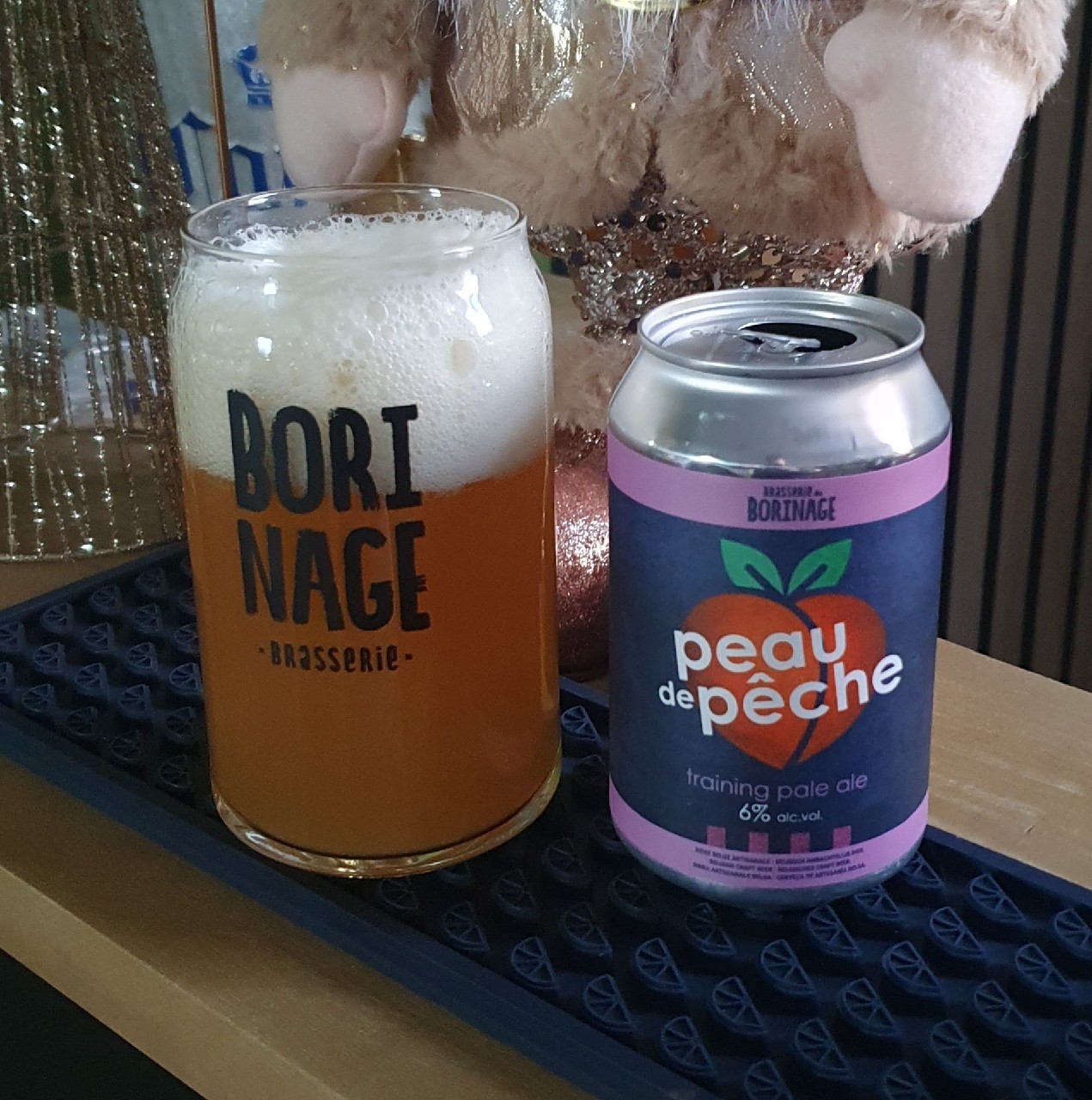 Peau de Pêche, Belgium