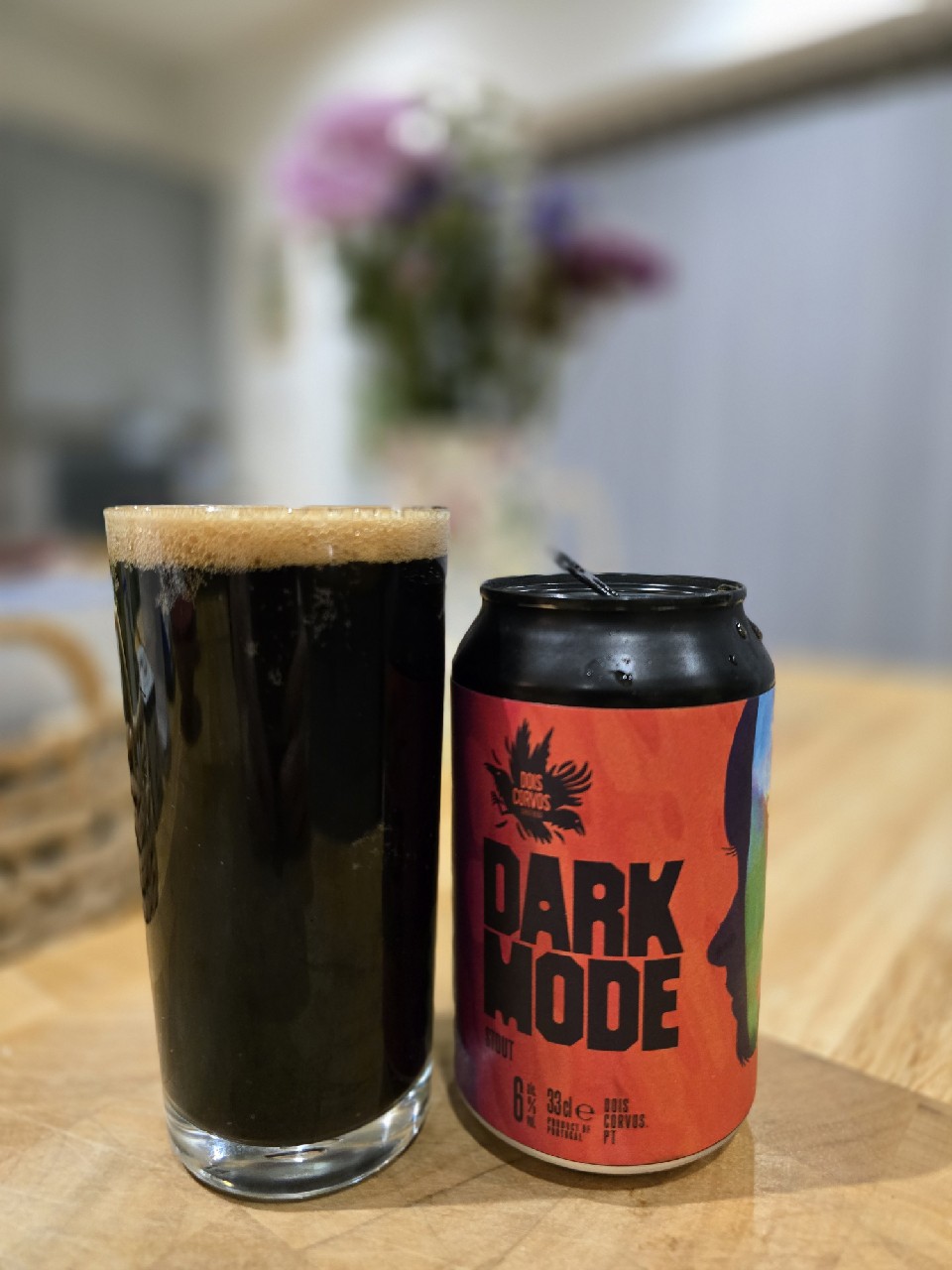Dark Mode, Dois Corvos Cervejeira