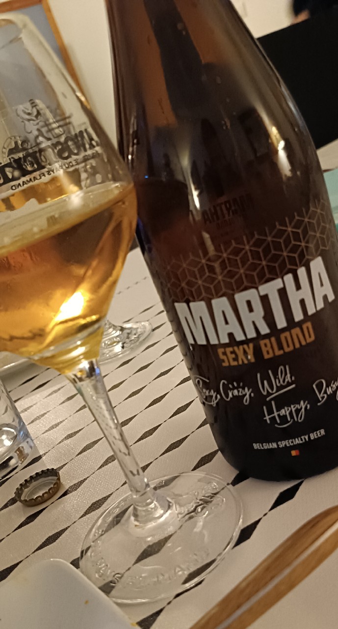 Martha Sexy Blond, Belgium