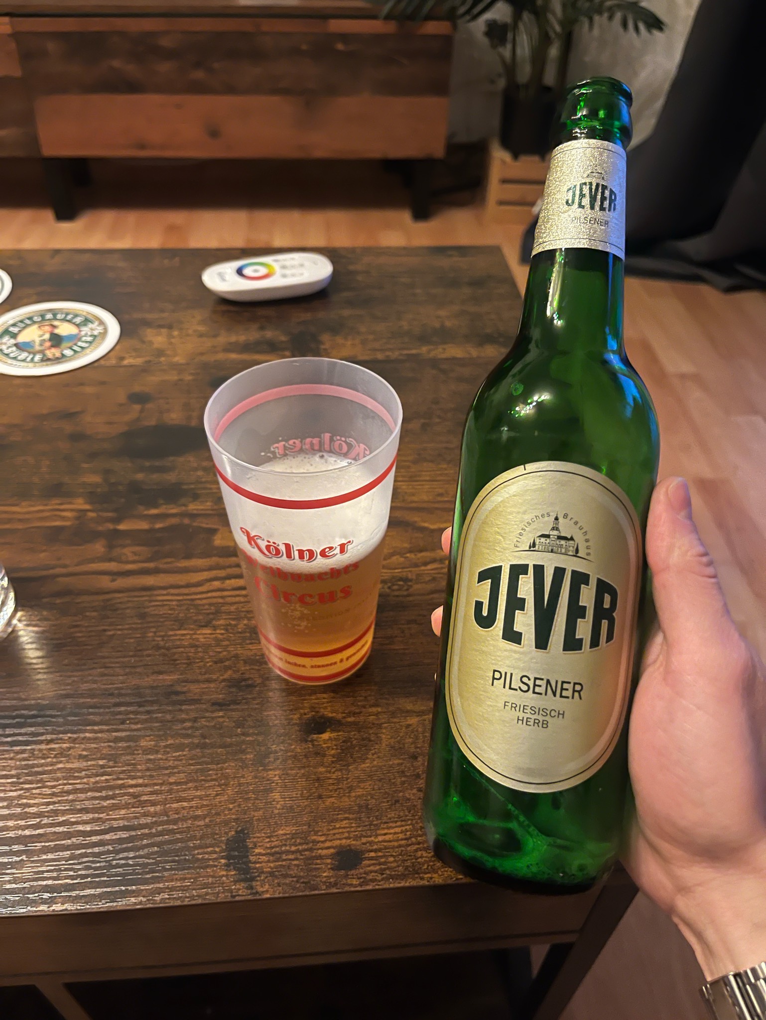 Jever Pilsener, Friesisches Brauhaus zu Jever (Oetker Group)