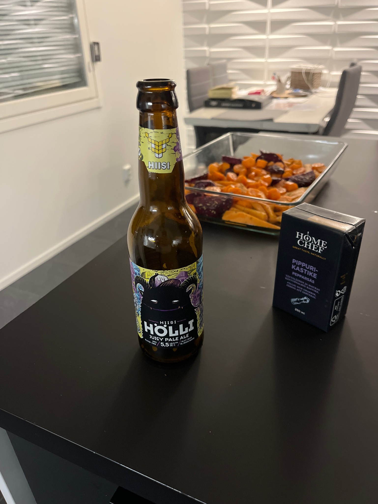 Hölli, Panimo Hiisi