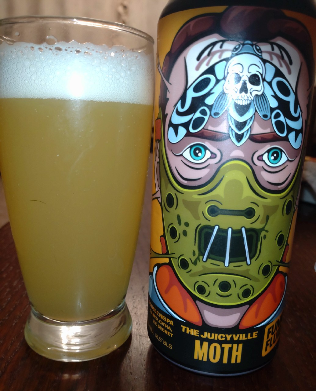 Moth (The Juicyville S01E08), Poland