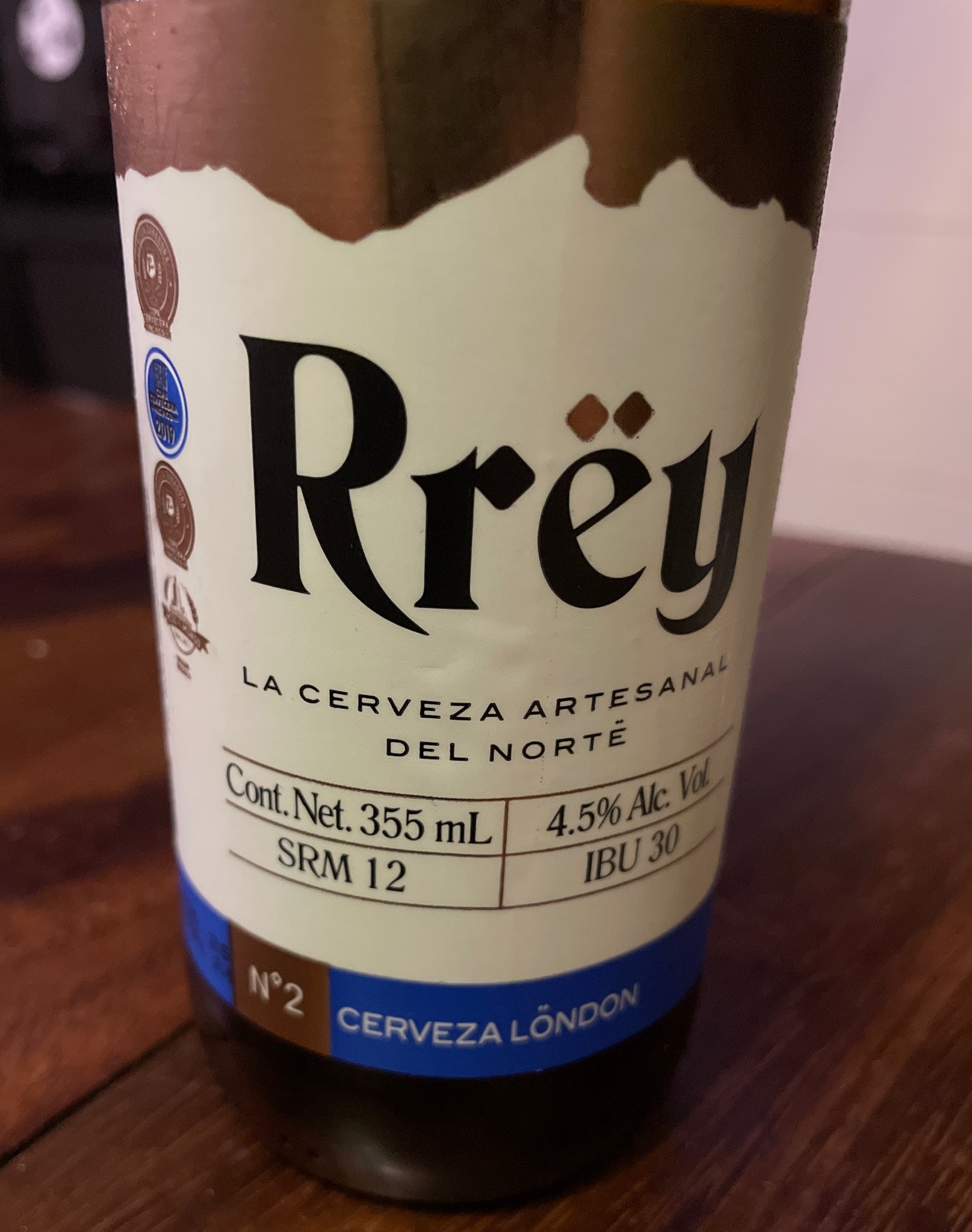 Rrëy N°2 Cerveza Estilo Löndon, Cerveza Rrëy