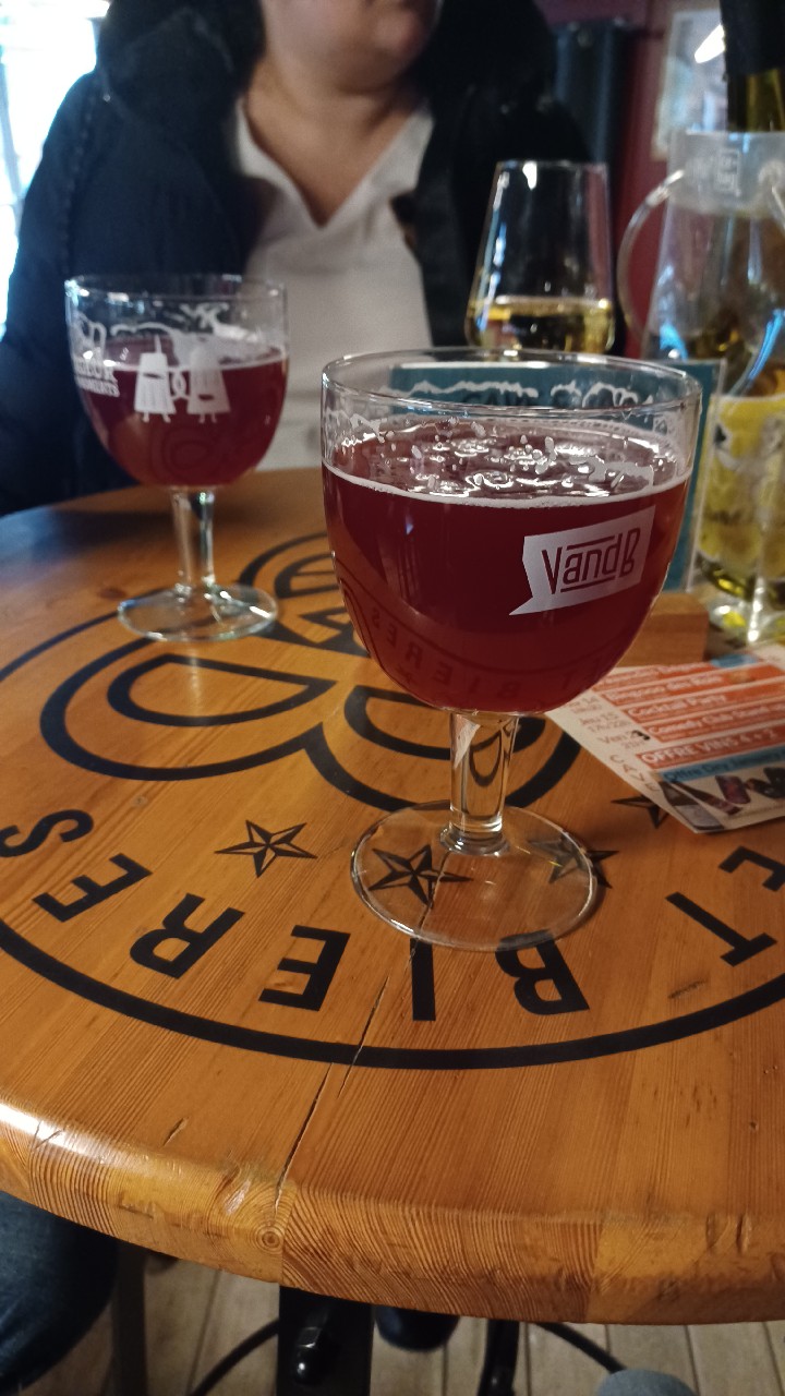 La Papouille, V and B