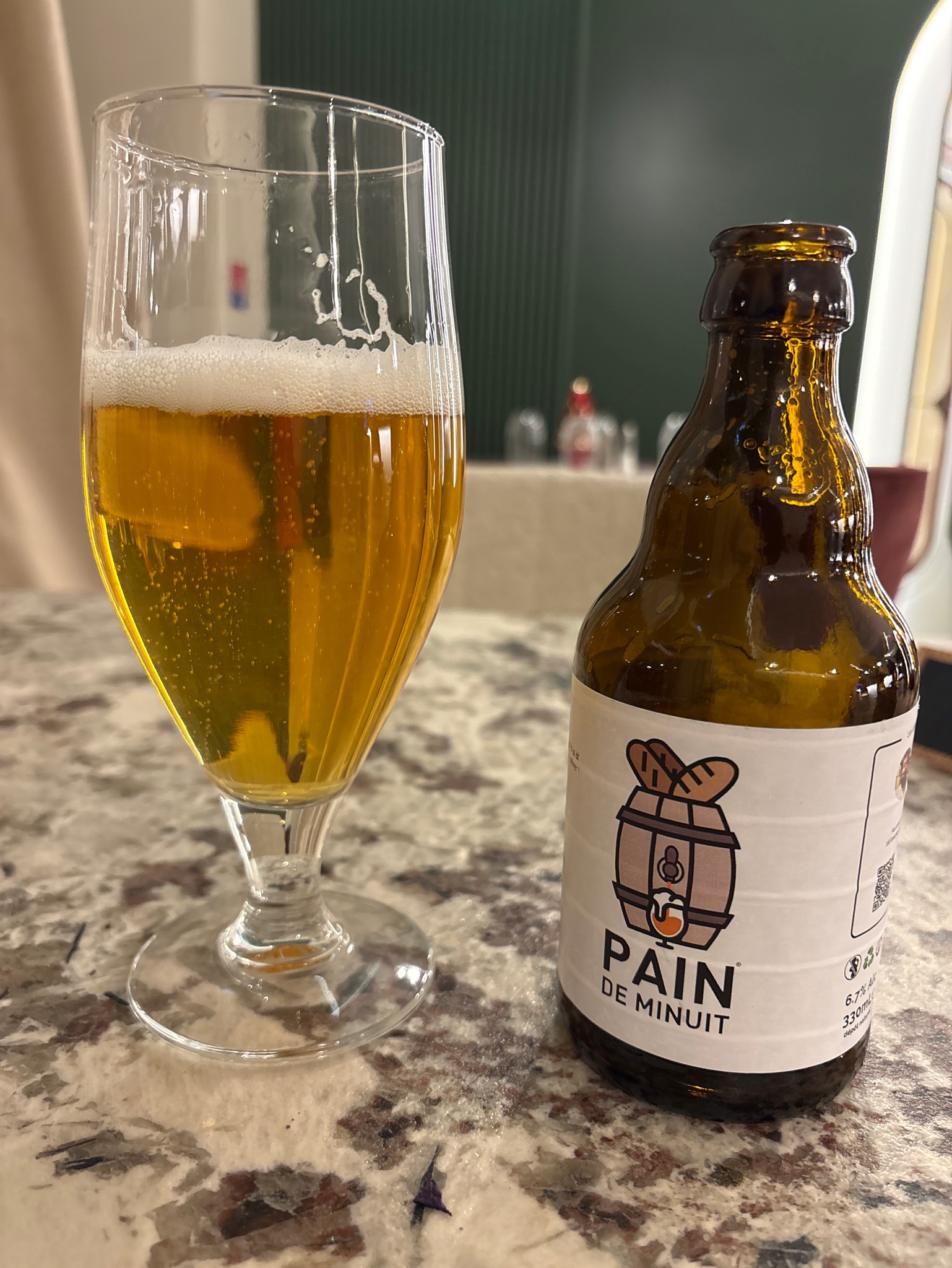 Pain De Minuit, Draw Your Beer