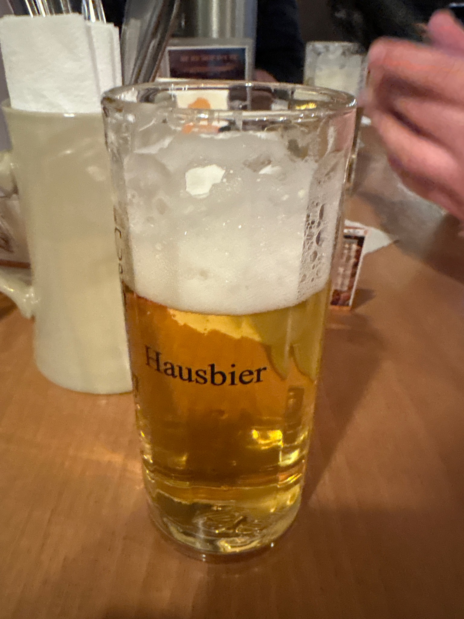 Centimeter Hausbier, Centimeter Viena