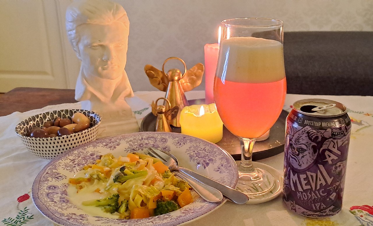 Medal AF Mosaic IPA, Bootstrap Brewing