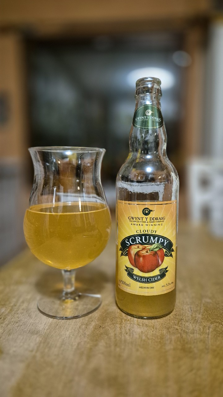 Farmhouse Cloudy Scrumpy Welsh Cider, Gwynt Y Ddraig