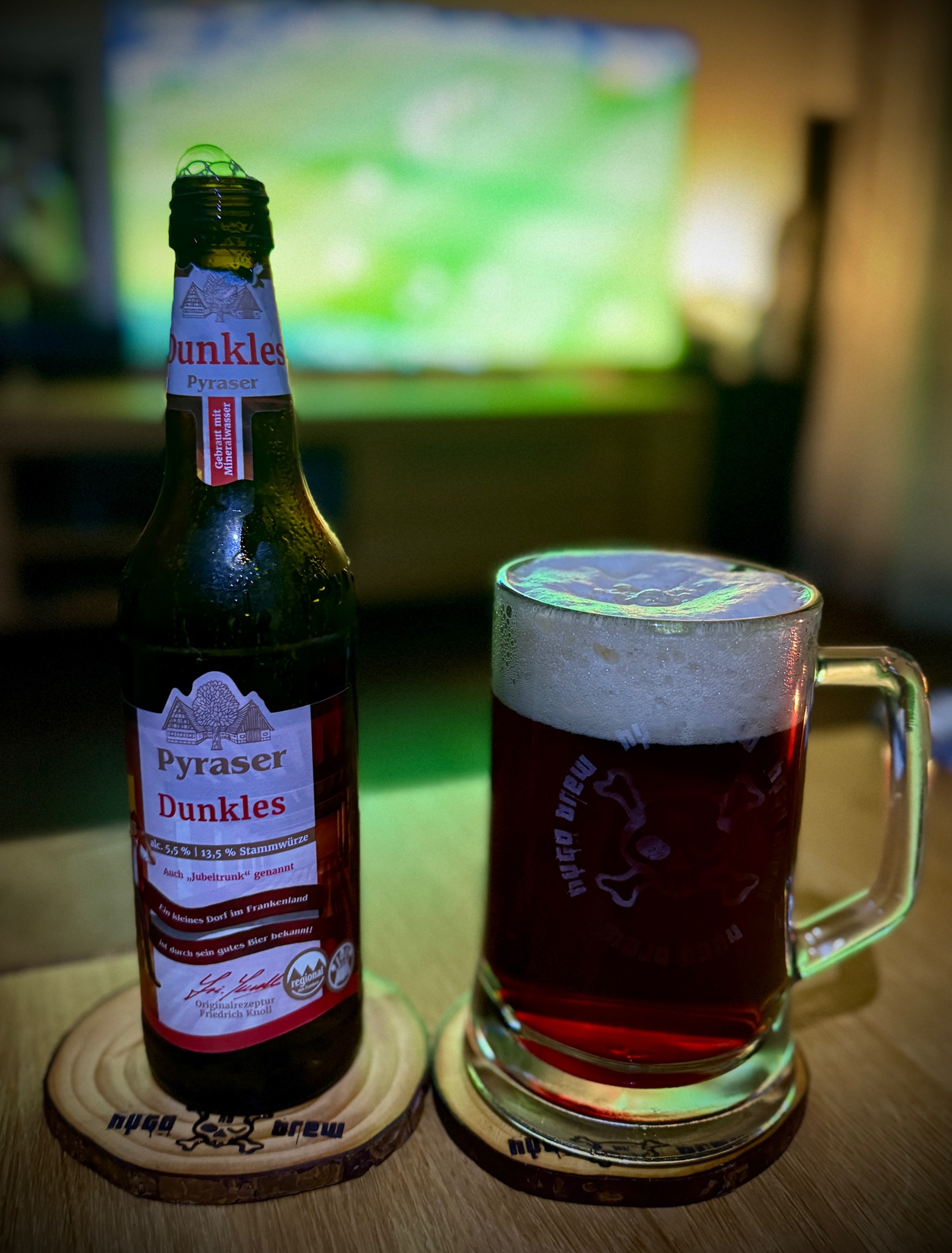 Pyraser Dunkles, Pyraser Landbrauerei