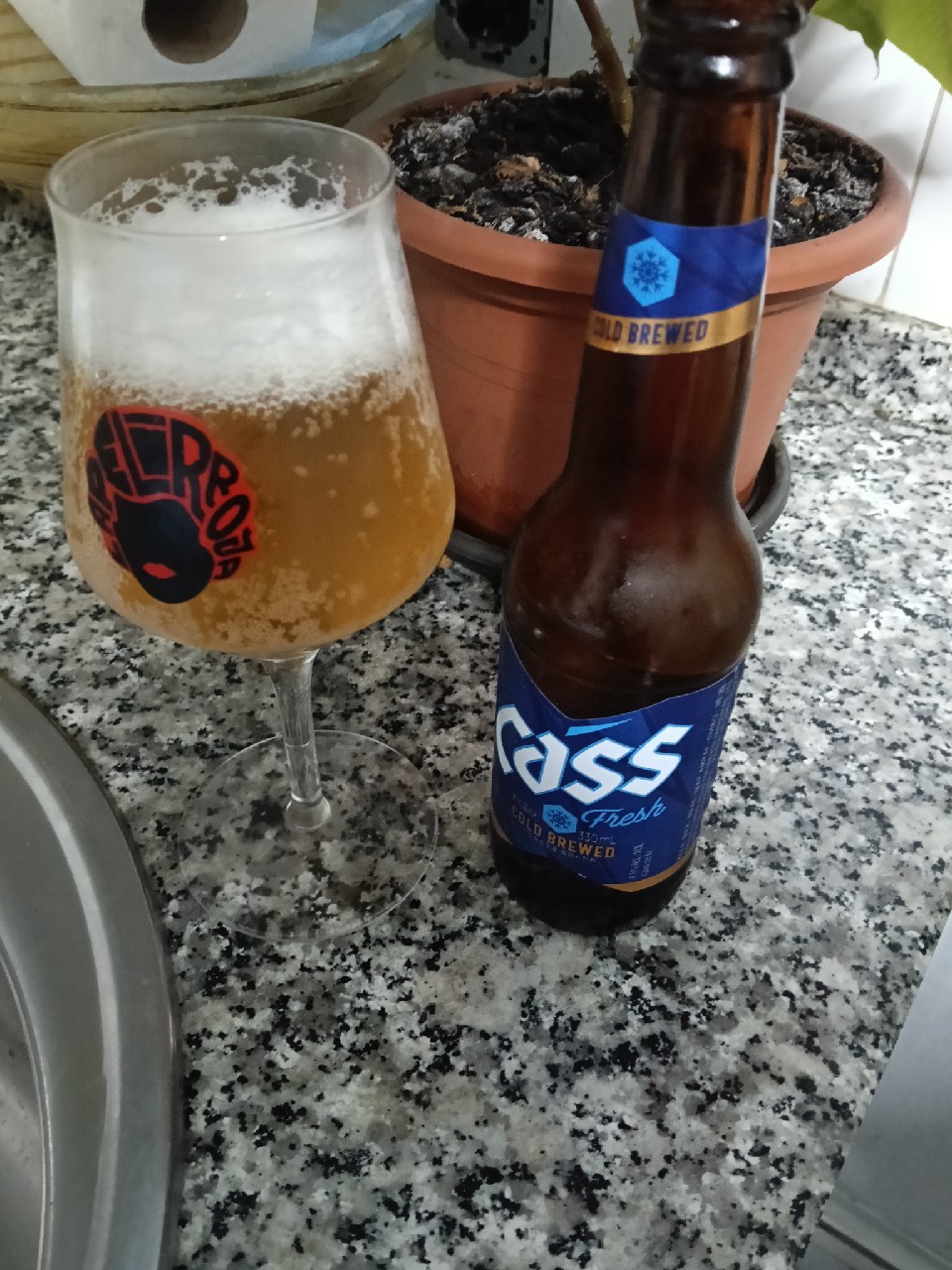 Cass Fresh, Oriental Brewery (AB-InBev)