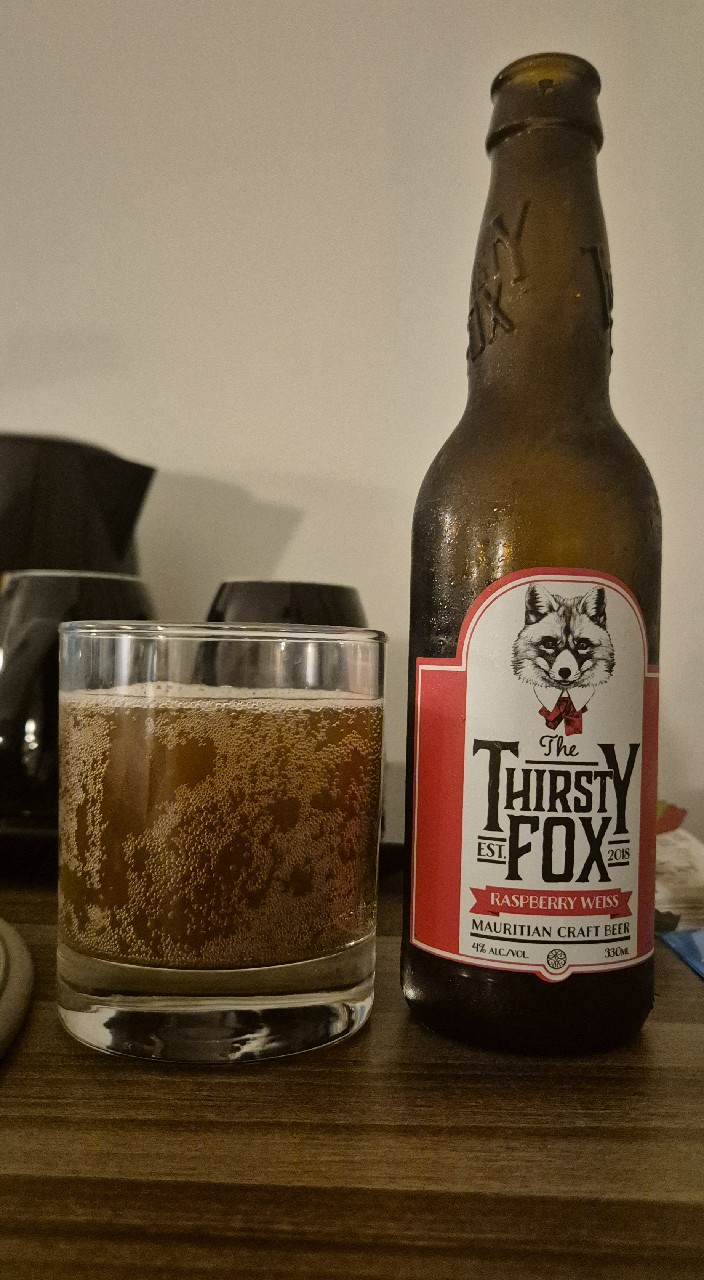 The Thirsty Fox Raspberry Weiss, Oxenham Craft Brewery