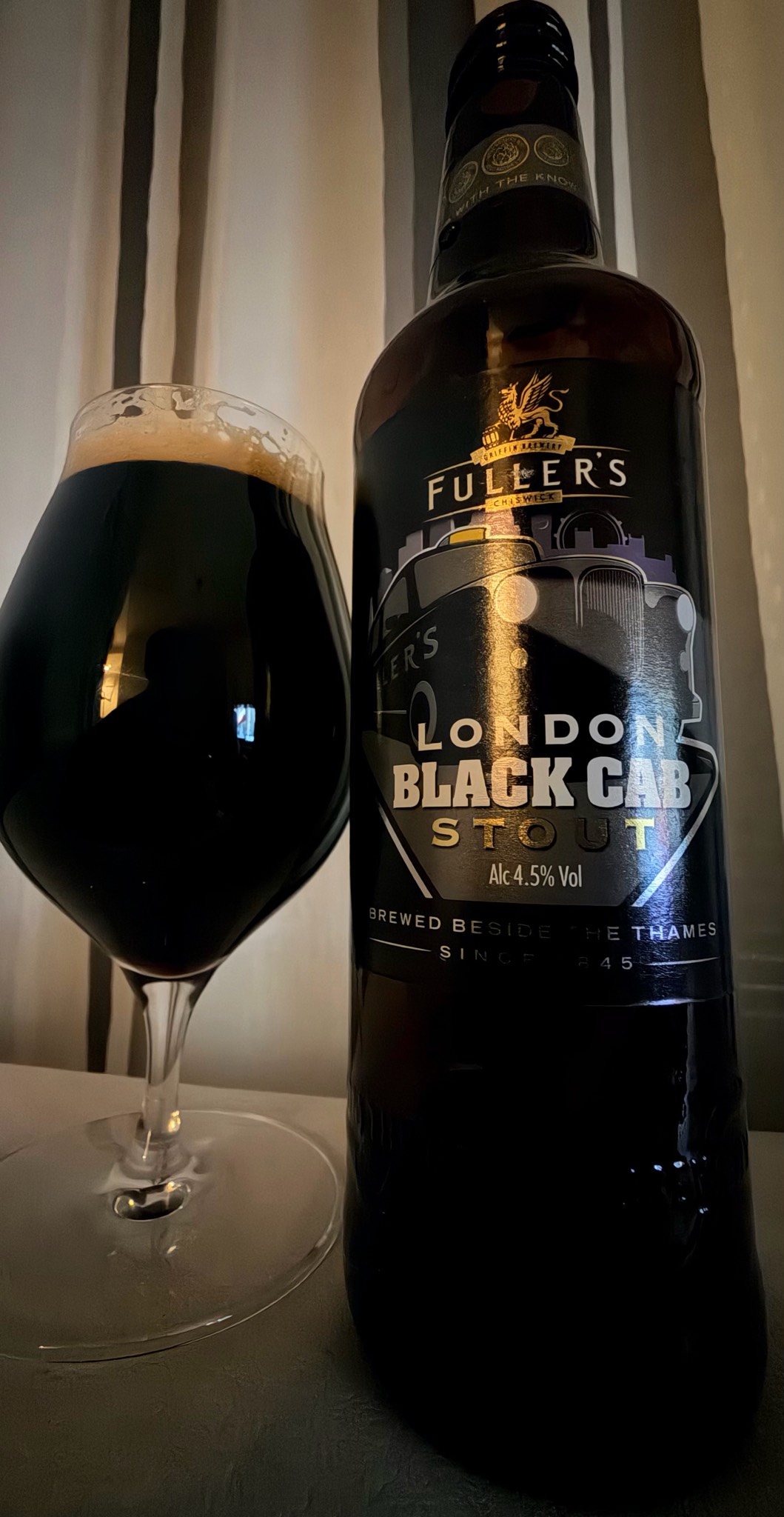 Black Cab, Fuller's Griffin Brewery (Asahi Breweries)