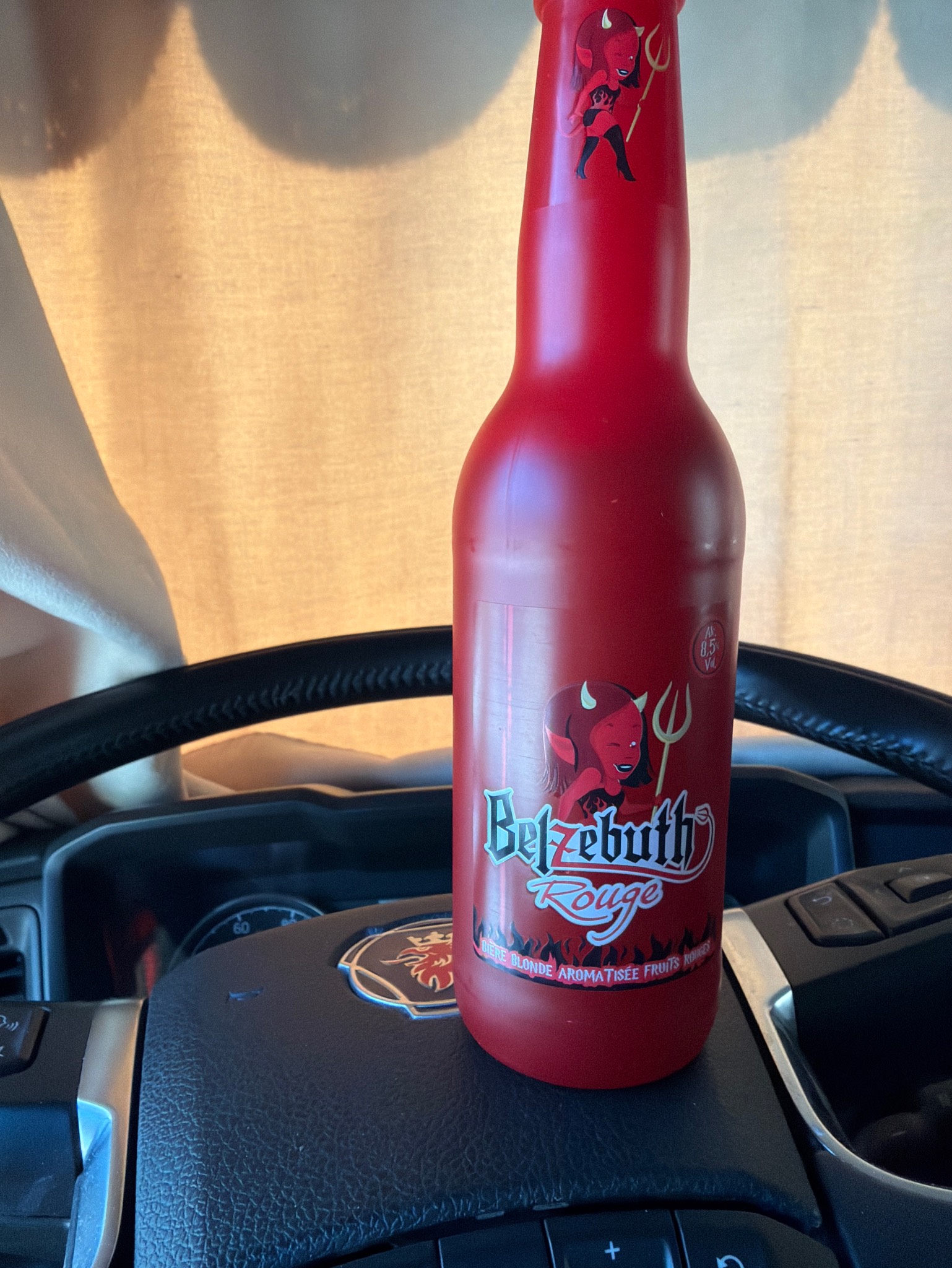 Belzebuth Rouge, France