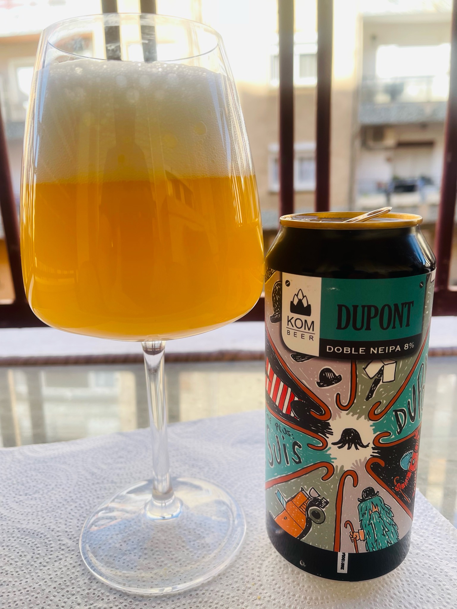 dupond ( single hop citra), Kom Beer