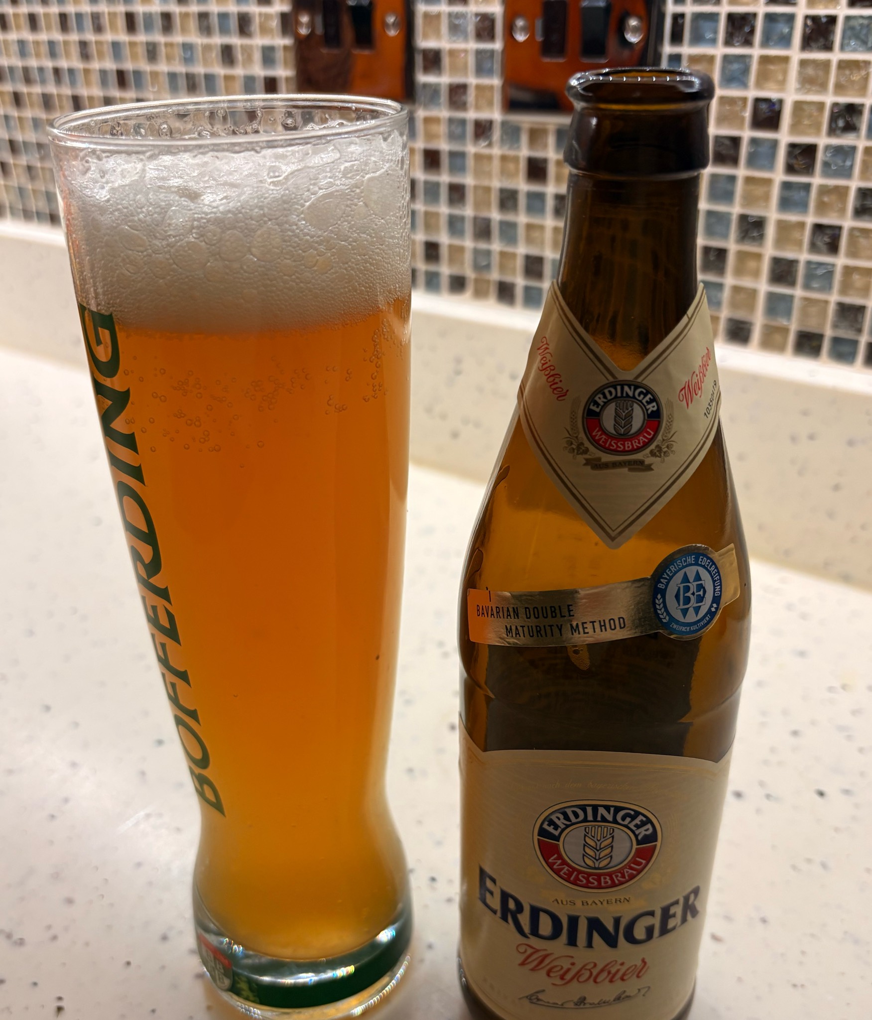 Erdinger Weißbier / Hefe-Weizen, Erdinger Weissbräu
