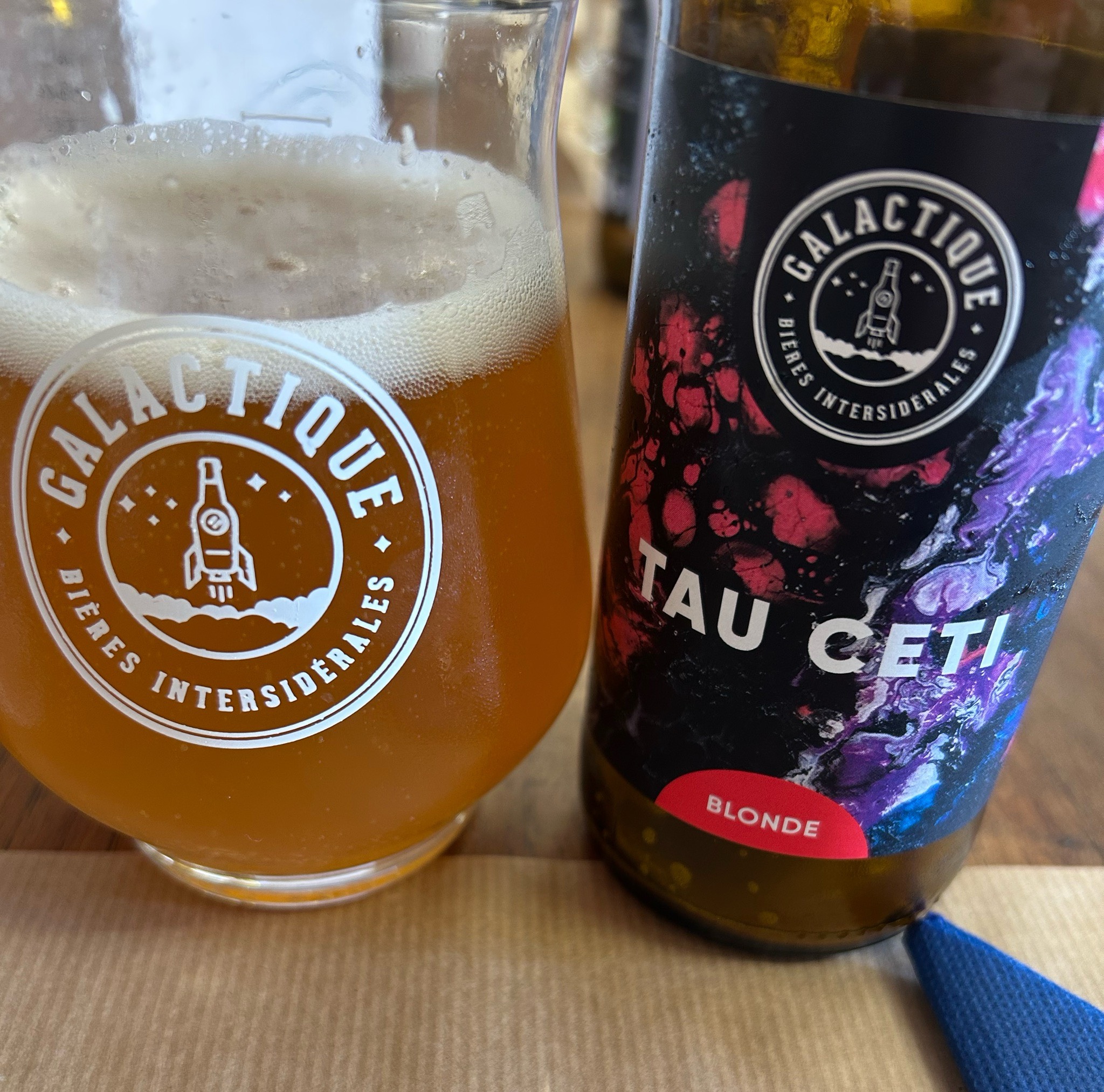 Tau Ceti, Brasserie Galactique
