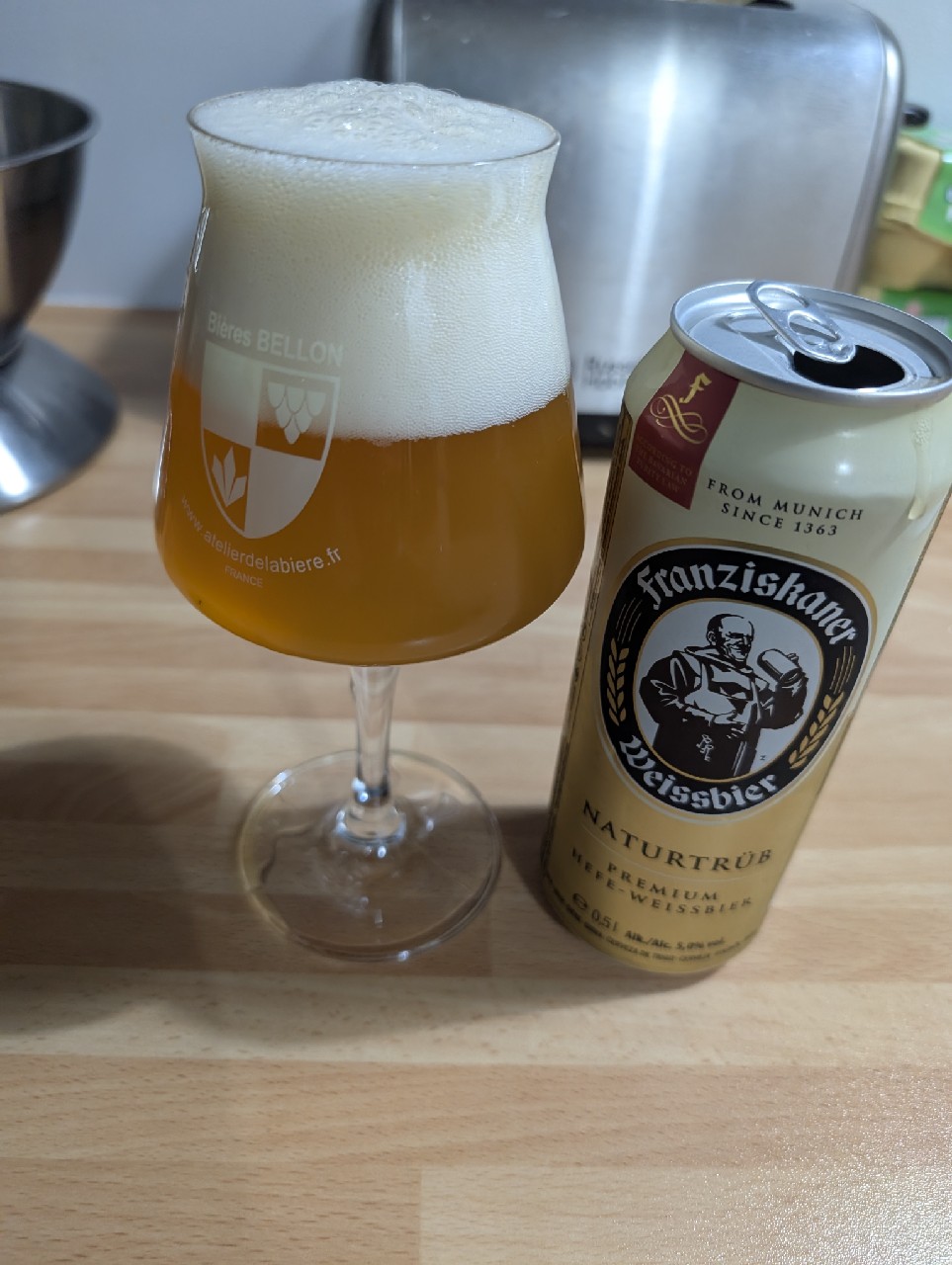 Franziskaner Premium Weissbier Naturtrüb, Germany
