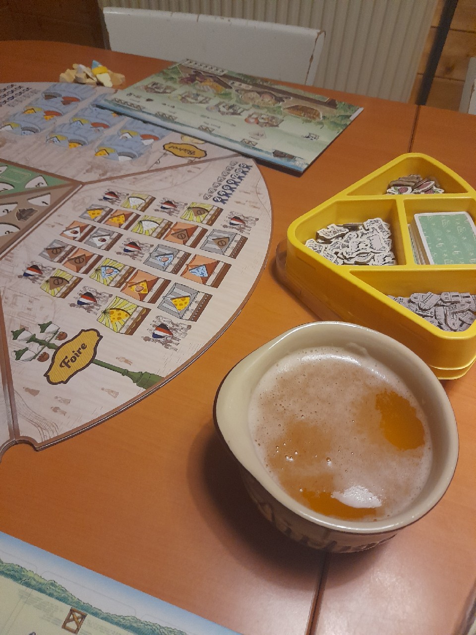 Airborne Blonde, Belgium