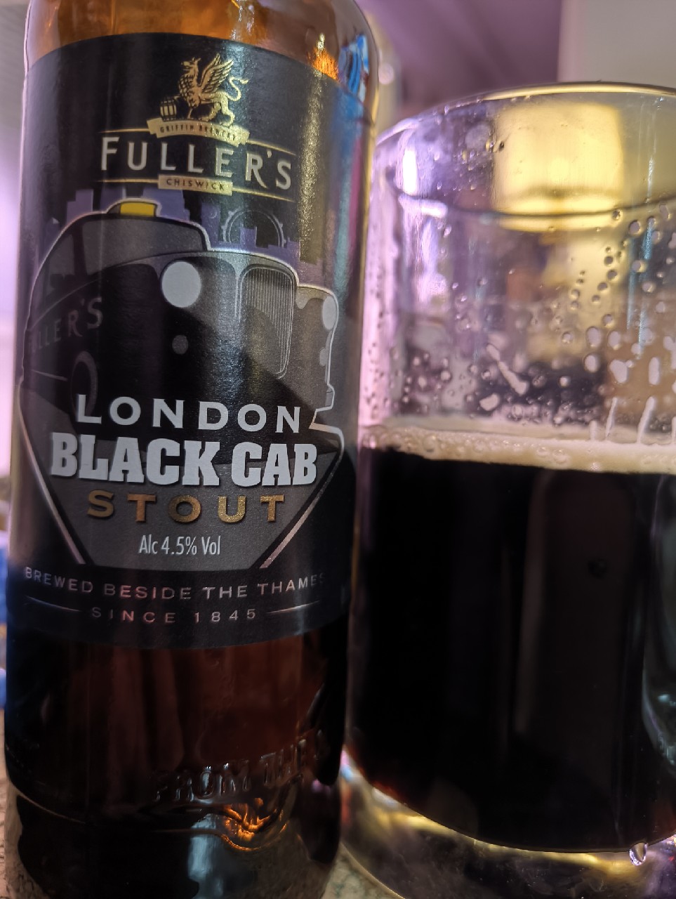 Black Cab, Fuller's Griffin Brewery (Asahi Breweries)