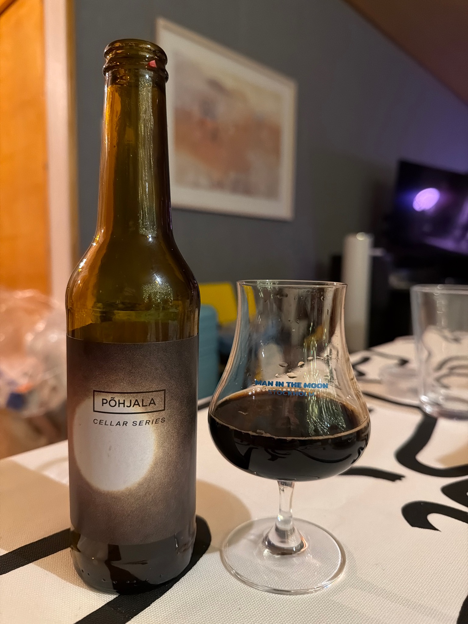 Öö XO (cellar series), Estonia