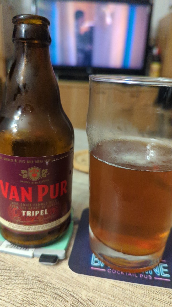 Van Pur Tripel, Poland
