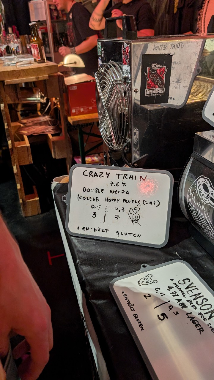 Crazy train, Hoppy People