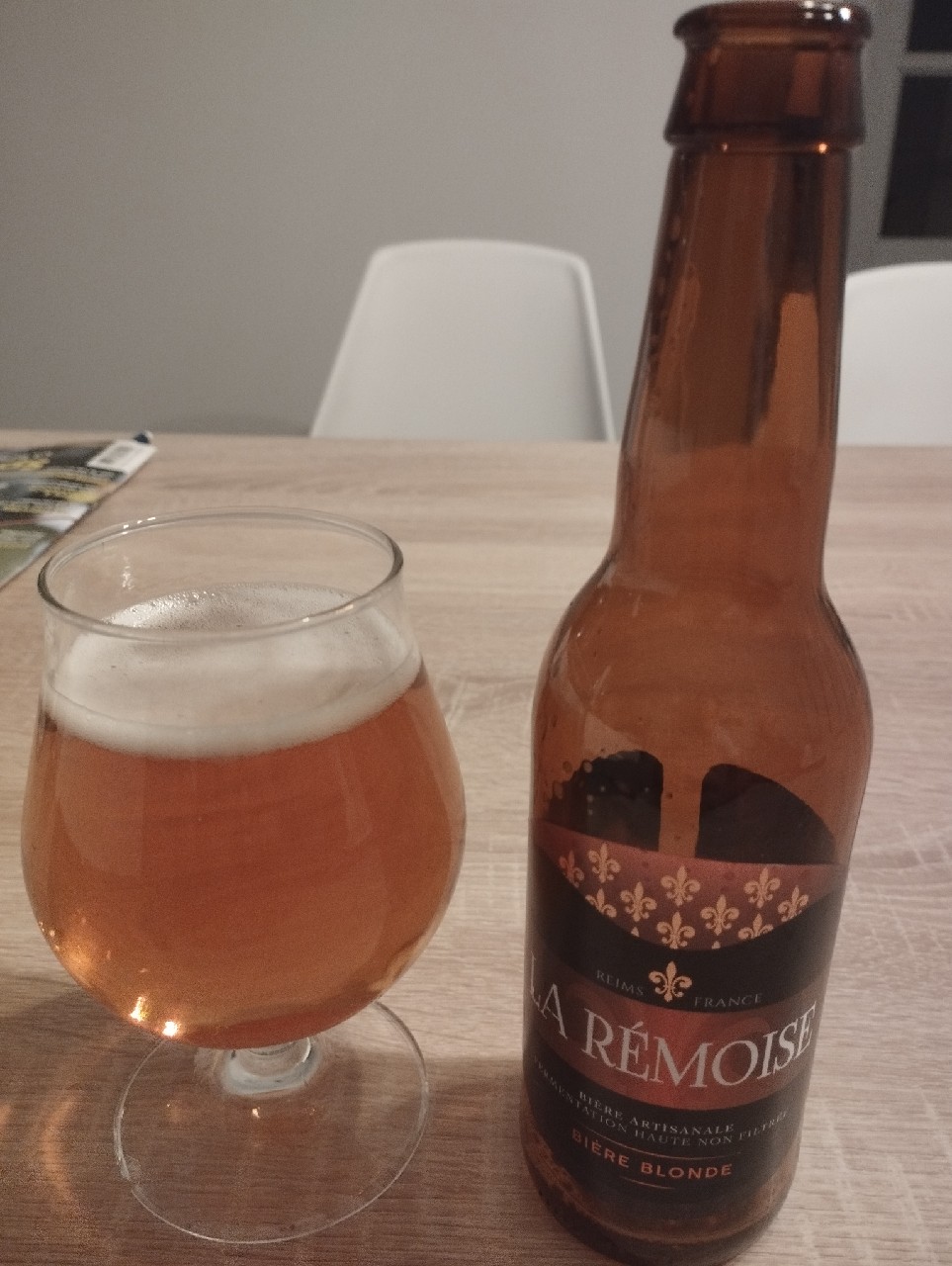 La Rémoise Blonde, Brasserie La Bouquine