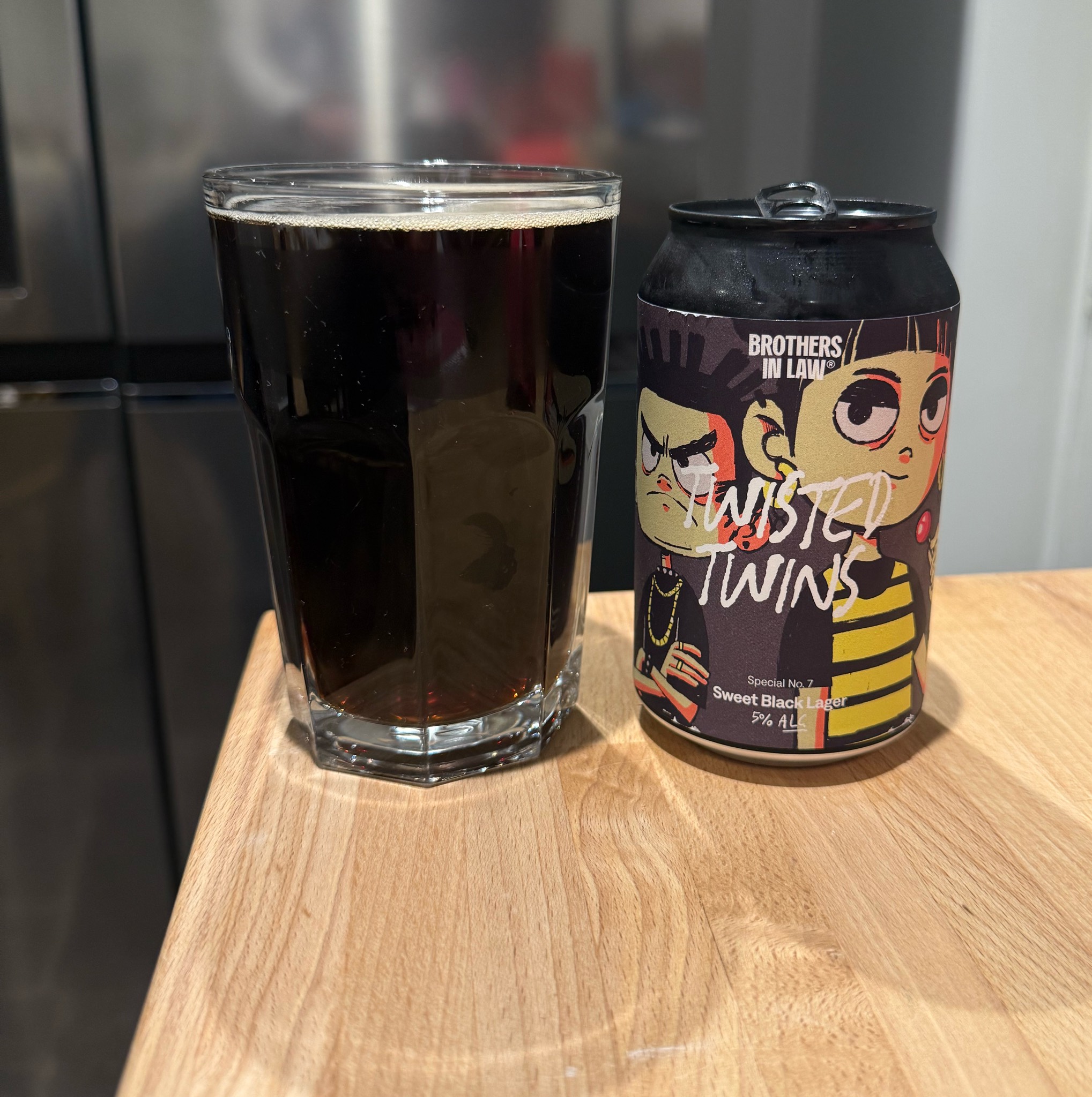 Twisted Twins - Sweet, Netherlands