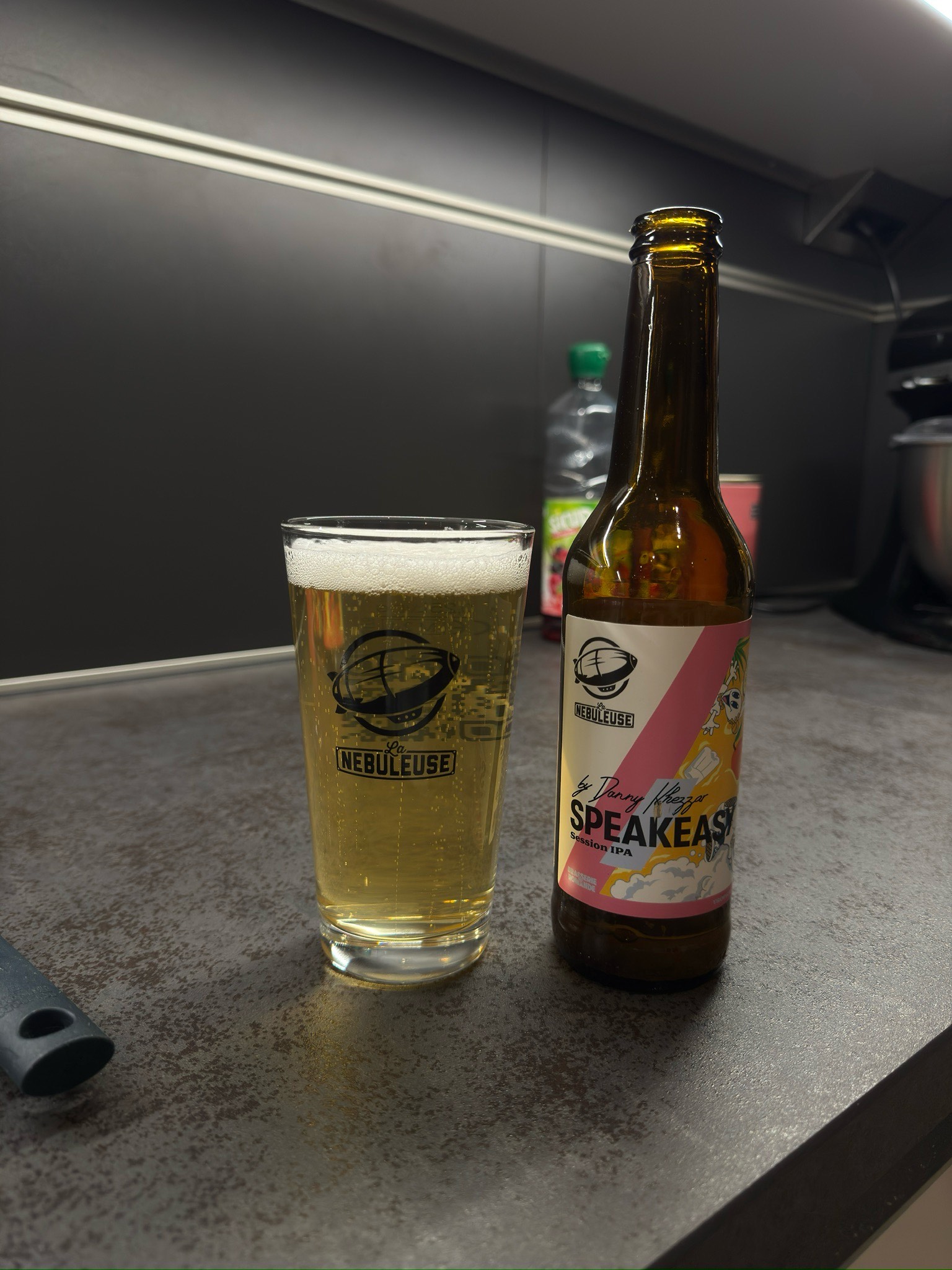 La speakeasy By Danny Khezzar, La Nébuleuse