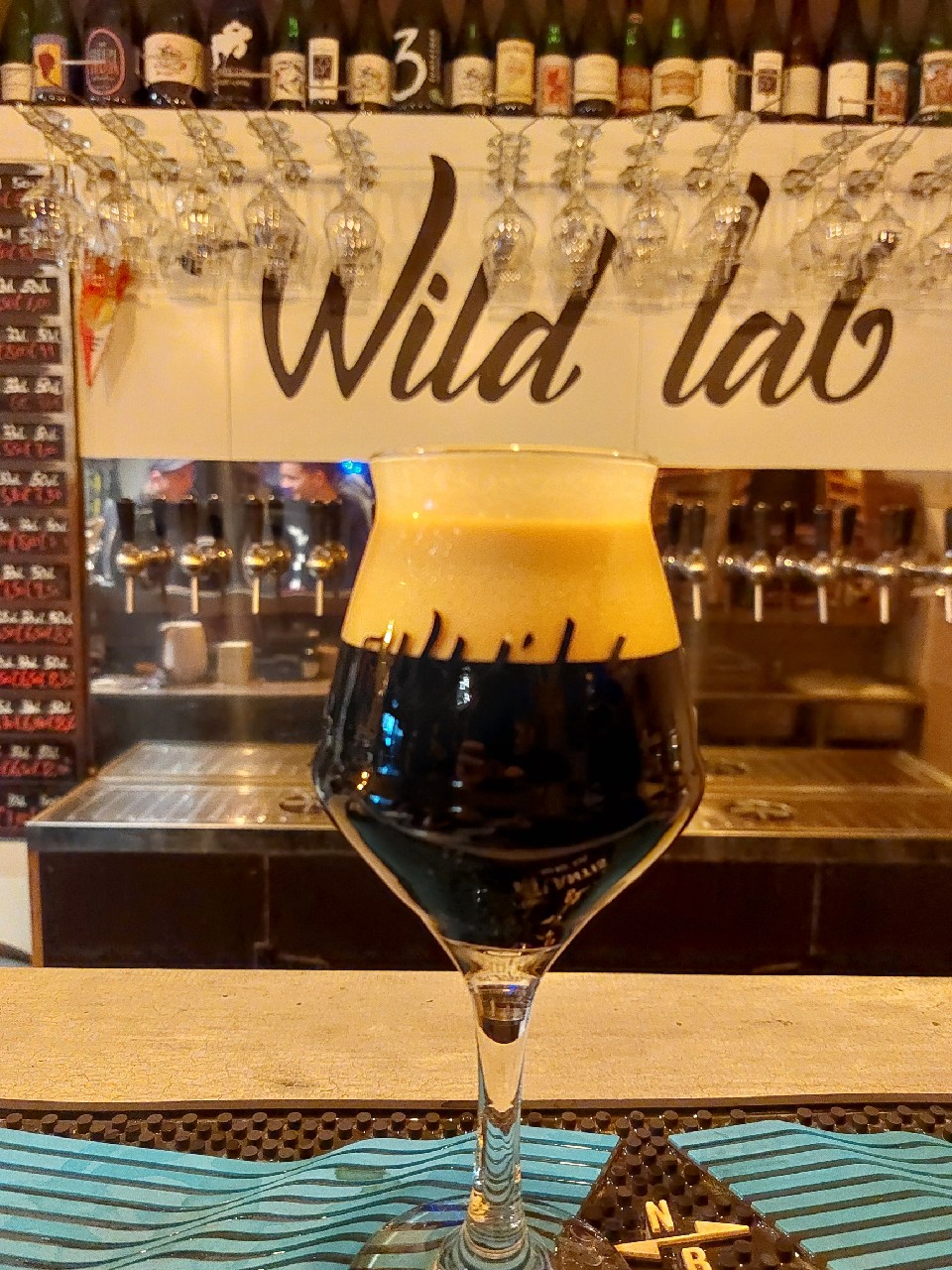 Vanilla Blackout, Schwarze Rose