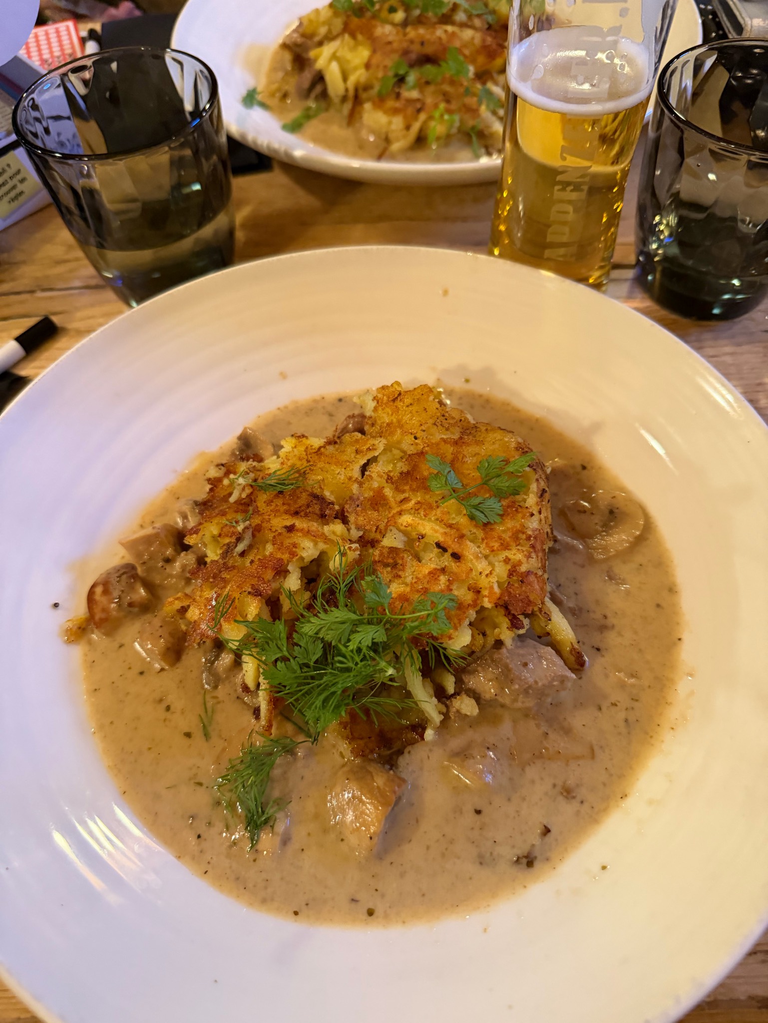 Hell Quöllfrisch, Brauerei Locher (Appenzeller)