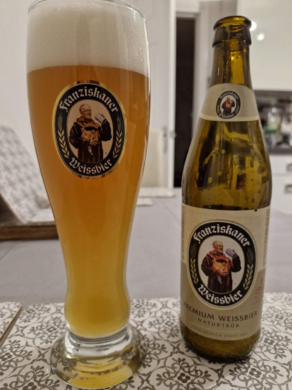 Franziskaner Premium Weissbier Naturtrüb, Germany
